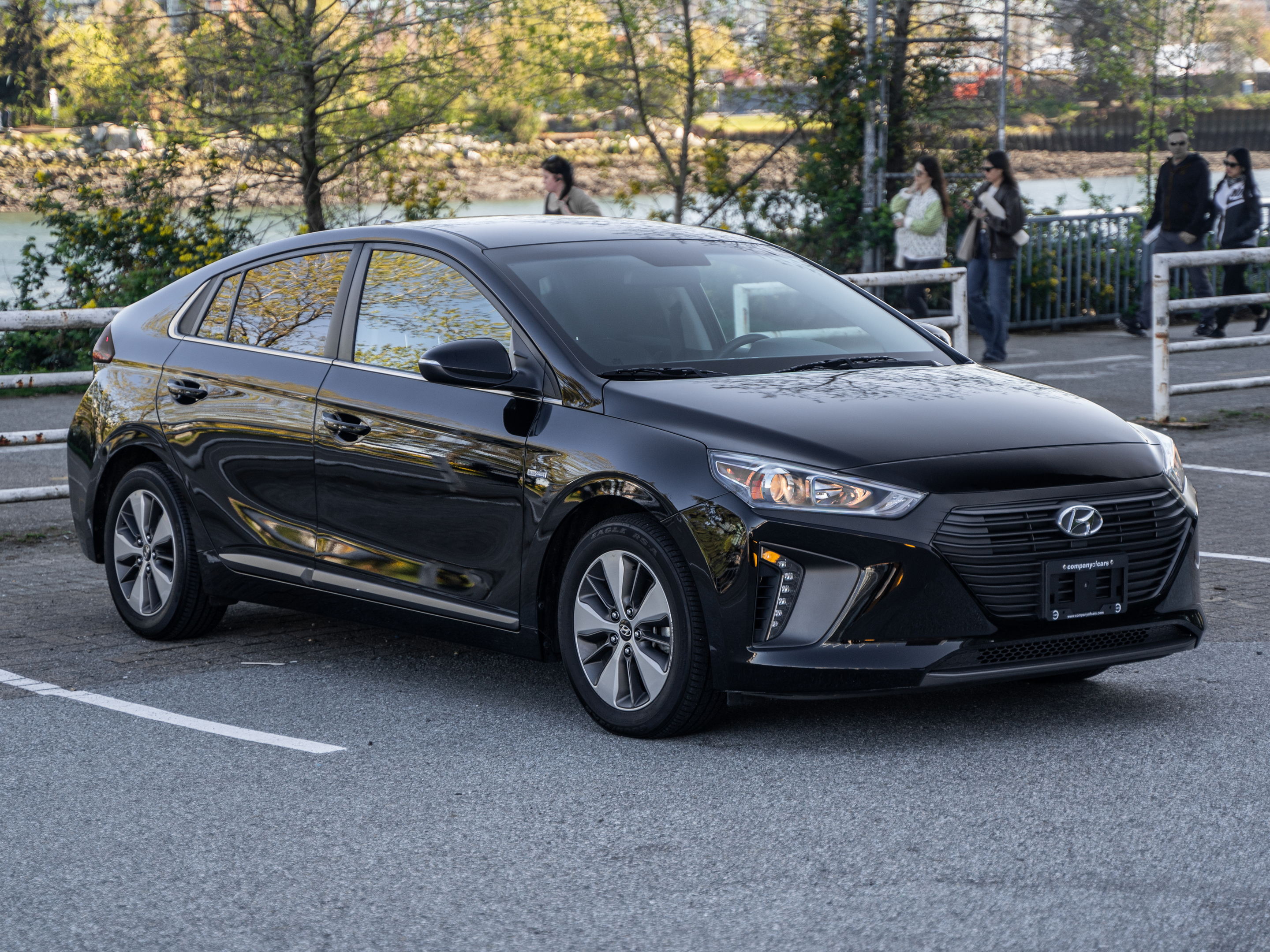 2018 Hyundai IONIQ Electric Plus SE Hatchback