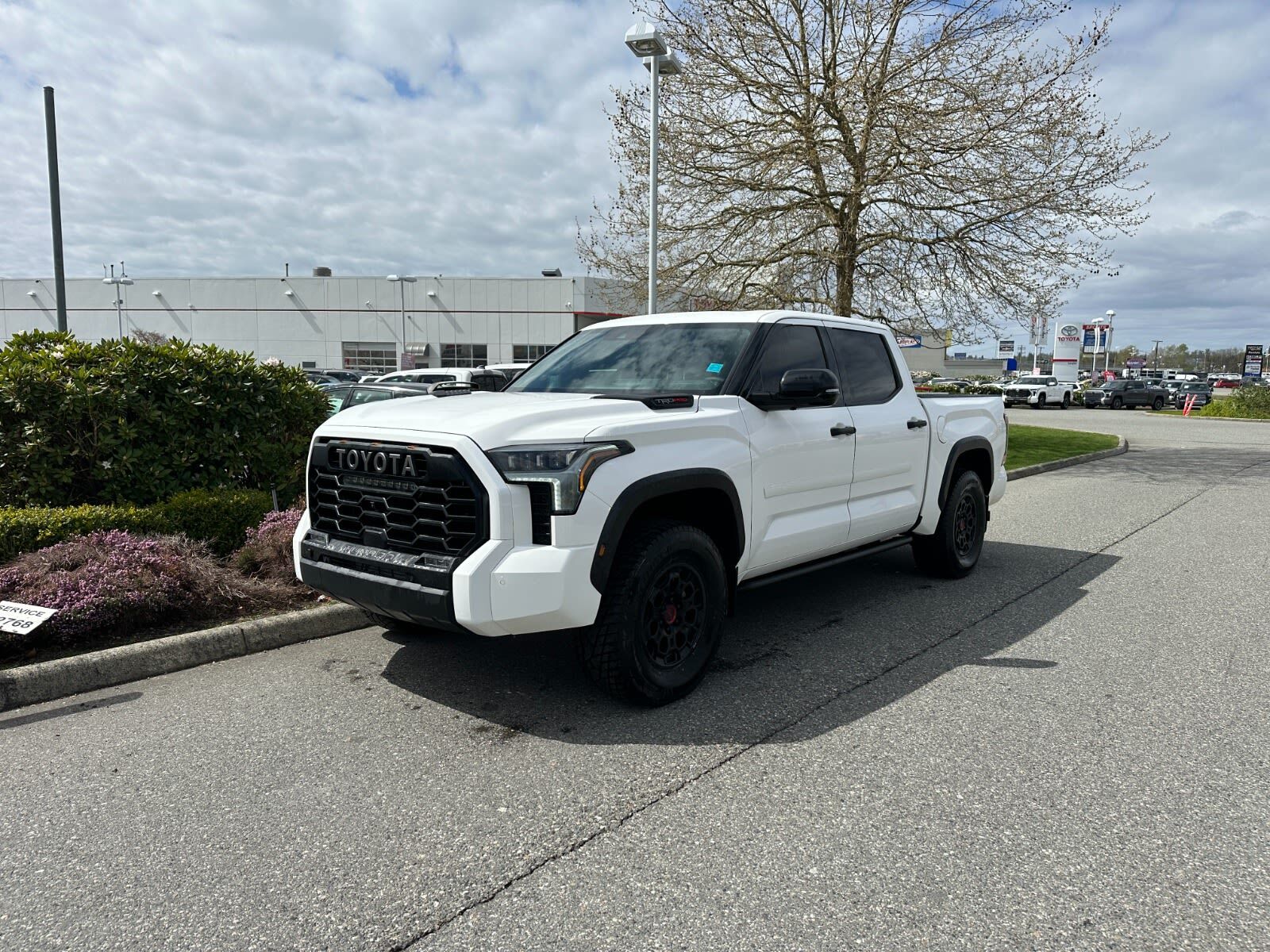 2023 Toyota Tundra HYBRID TRD PRO; LEATHER, JBL, PANORAMIC SUNROOF, H