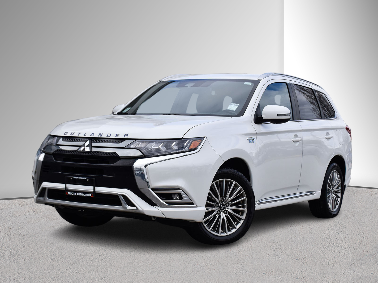 2022 Mitsubishi Outlander PHEV GT - Power Liftgate, Leather, Sunroof, No PST!