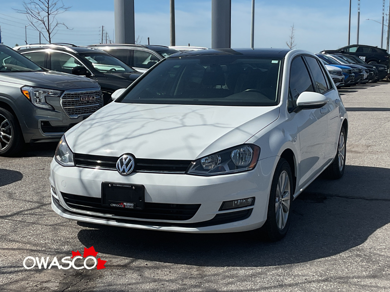 2015 Volkswagen Golf 1.8L Comfortline! Safety Included! Clean CarFax!