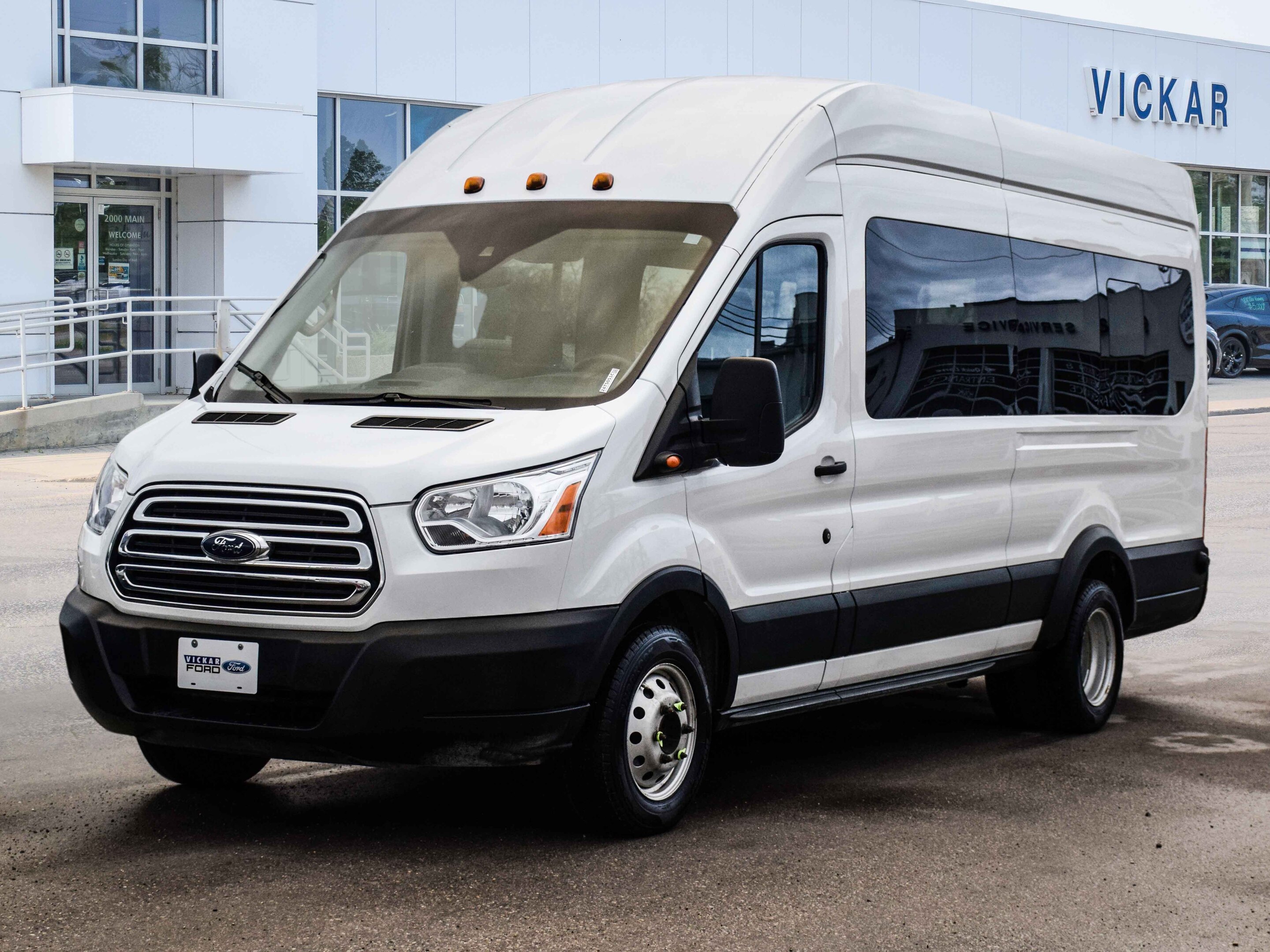 2019 Ford Transit XLT Wagon 15 Passenger Dually Tow Package