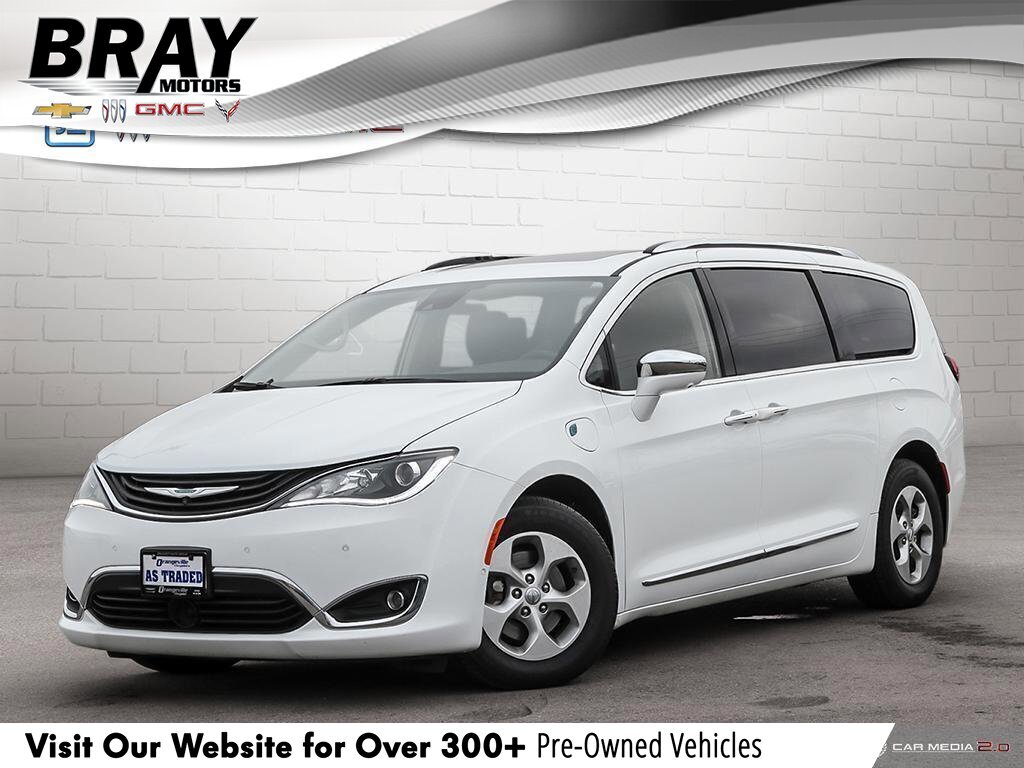 2018 Chrysler Pacifica Hybrid LimitedLIMITED, NAV, ROOF, UCONNECT THEATRE