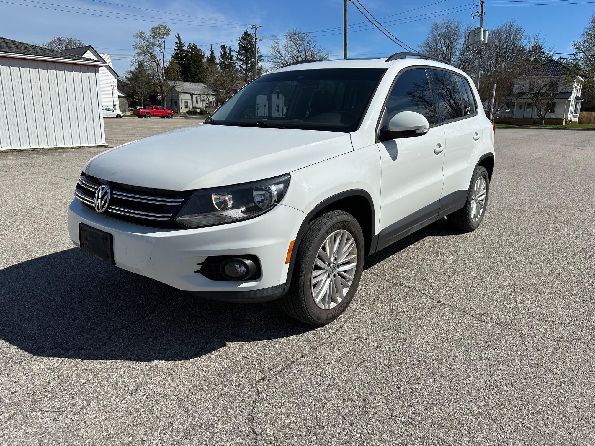 2015 Volkswagen Tiguan Special Edition | Low Km | AWD | Roof | Back Up Ca