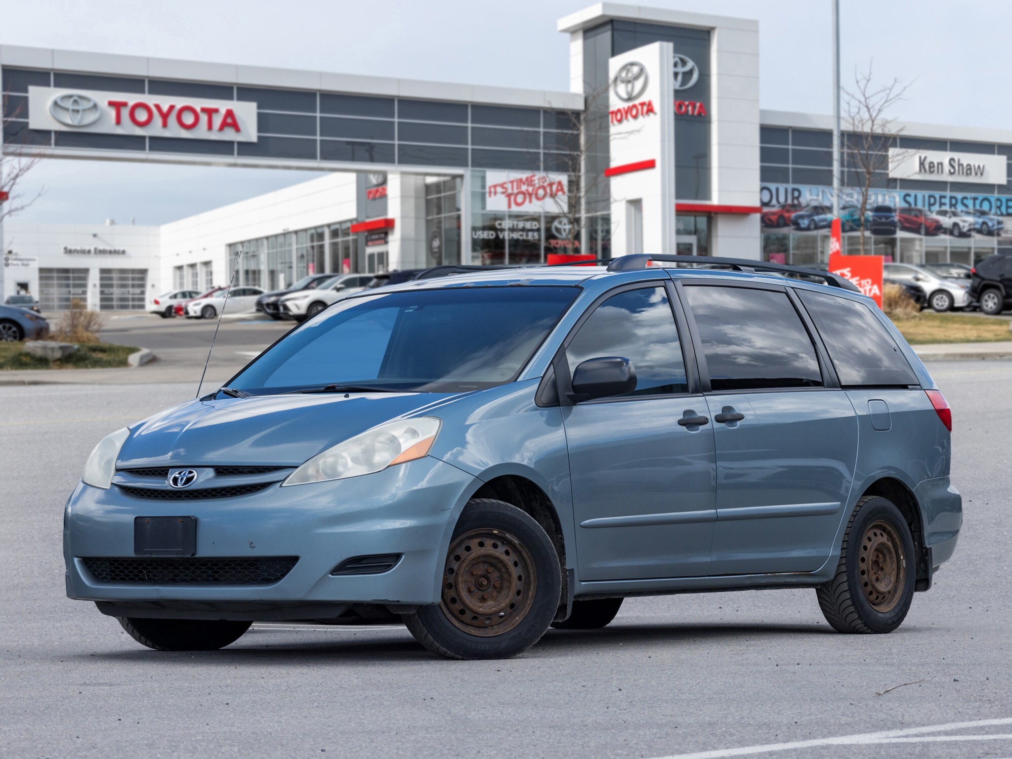 2007 Toyota Sienna CE 7 Passenger / Sold AS IS 