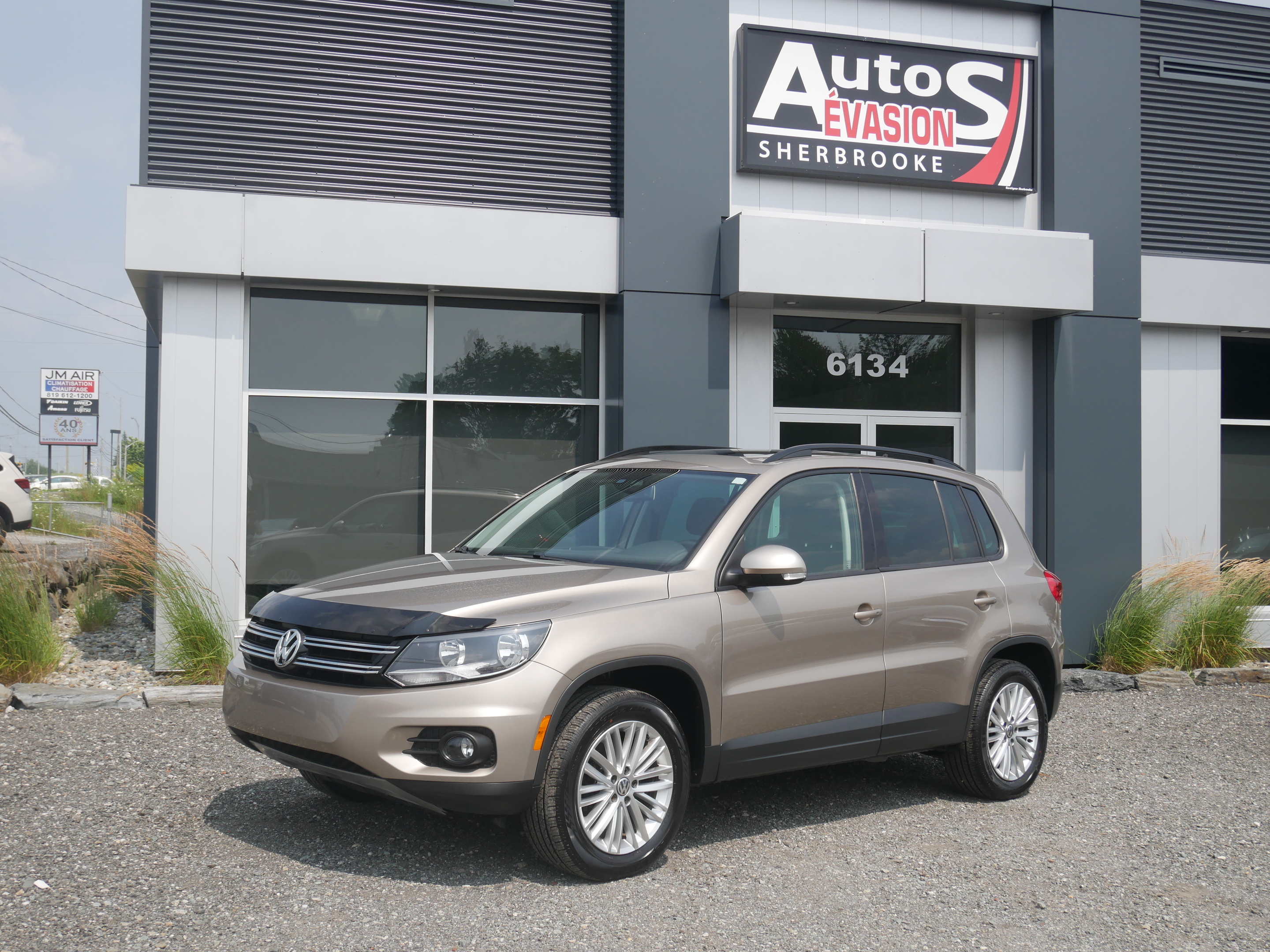2015 Volkswagen Tiguan SPECIAL EDITION + 4MOTION + HITCH
