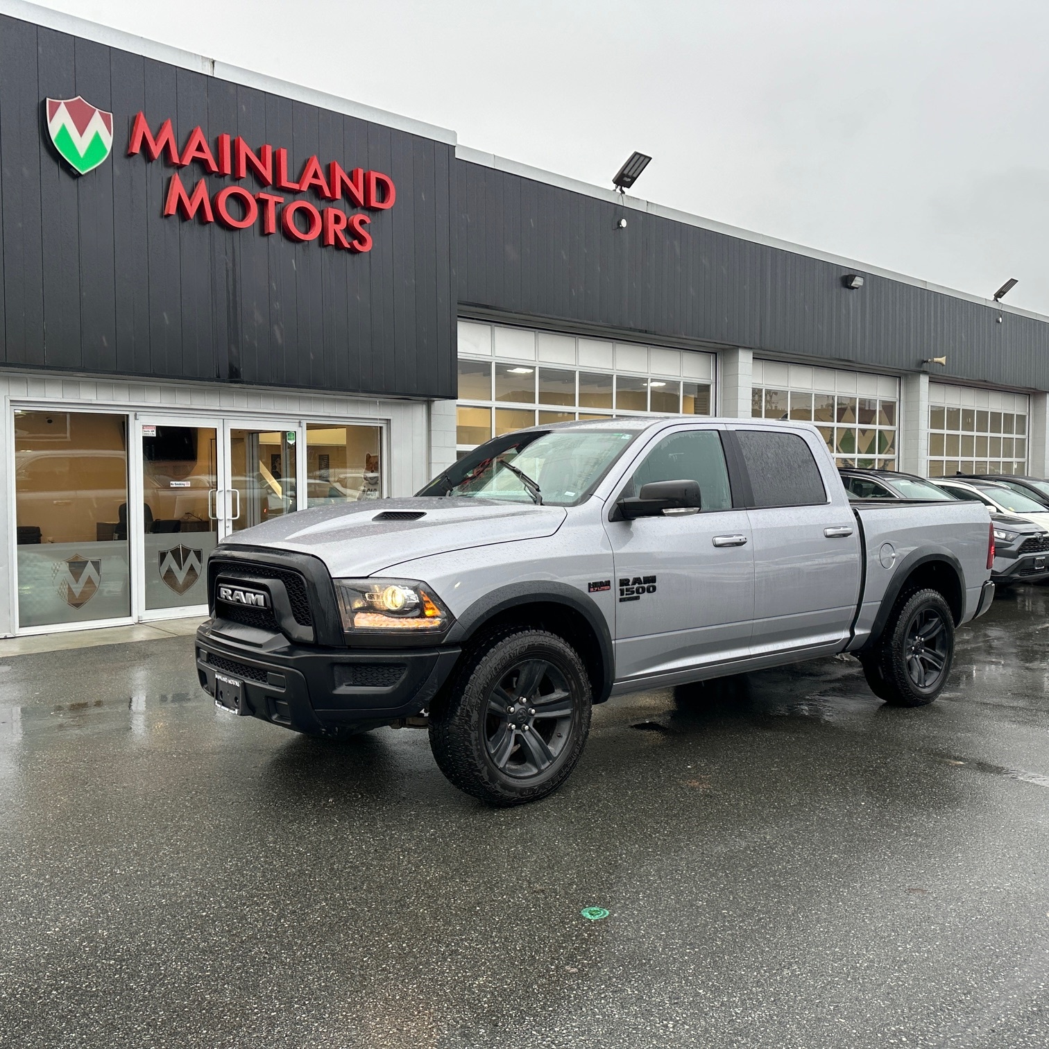 2022 Ram 1500 Classic WARLOCK/CREW CAB/HEATED SEATS & STEERING/SUNROOF