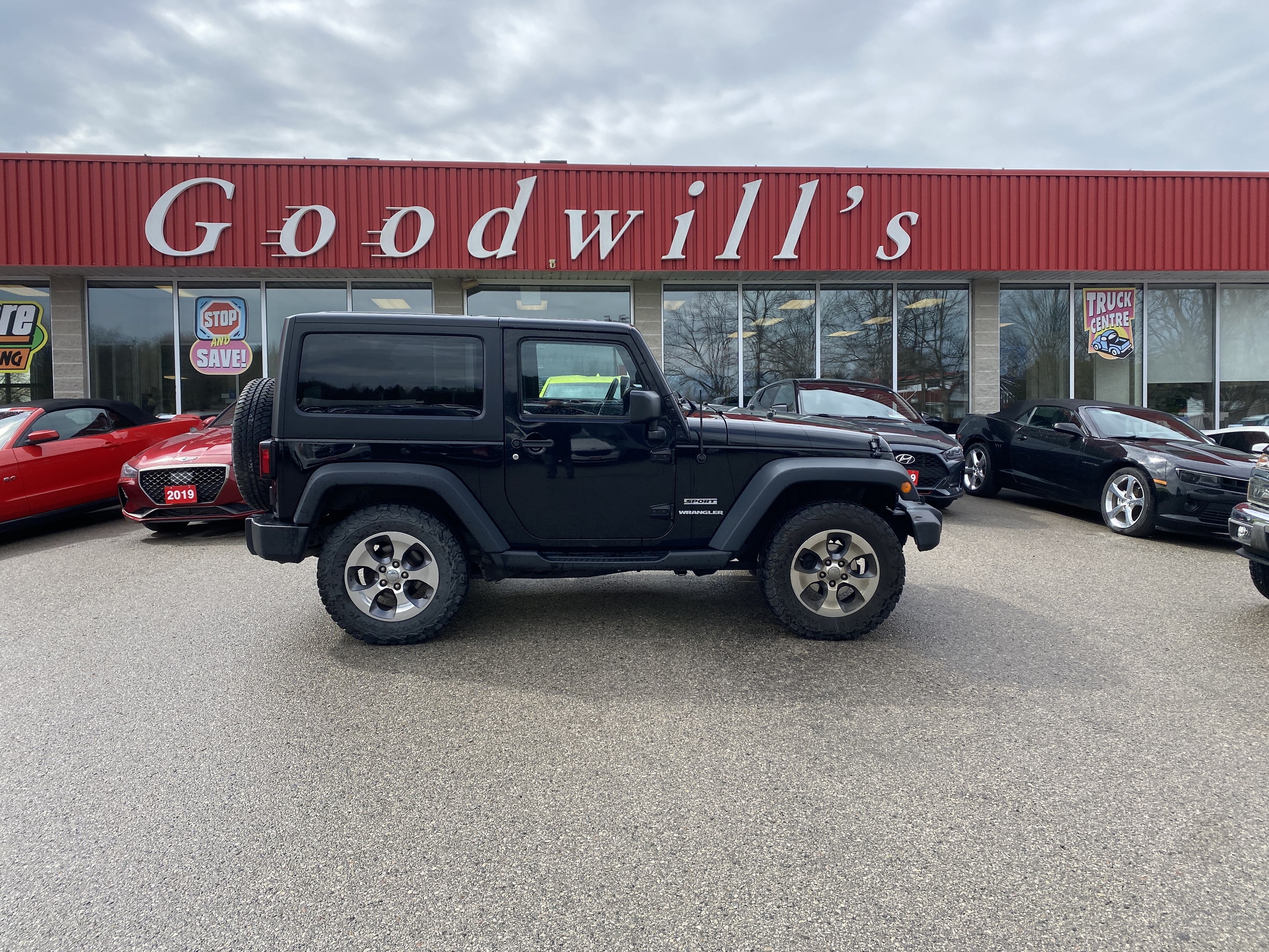 2016 Jeep Wrangler CLEAN CARFAX, AUTOMATIC, NO A/C!