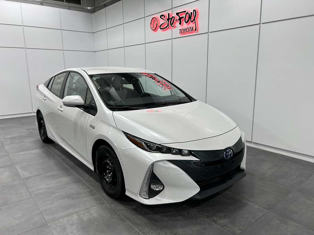 2022 Toyota Prius Prime UPGRADE GROUPE TECHNOLOGIE- INT. CUIR 2 TONS