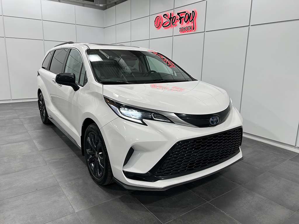 2022 Toyota Sienna XSE 7 PASSAGERS - TOIT OUVRANT - INT. CUIR