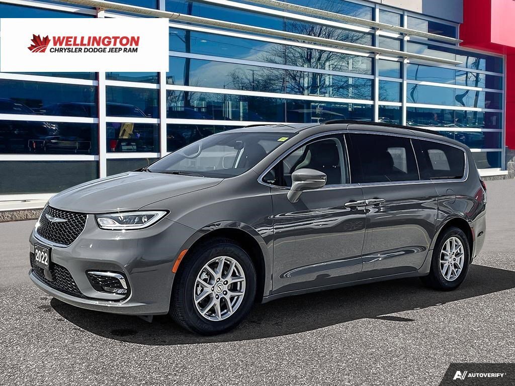 2022 Chrysler Pacifica Touring L | Leather | Power Doors | Apple Carplay 
