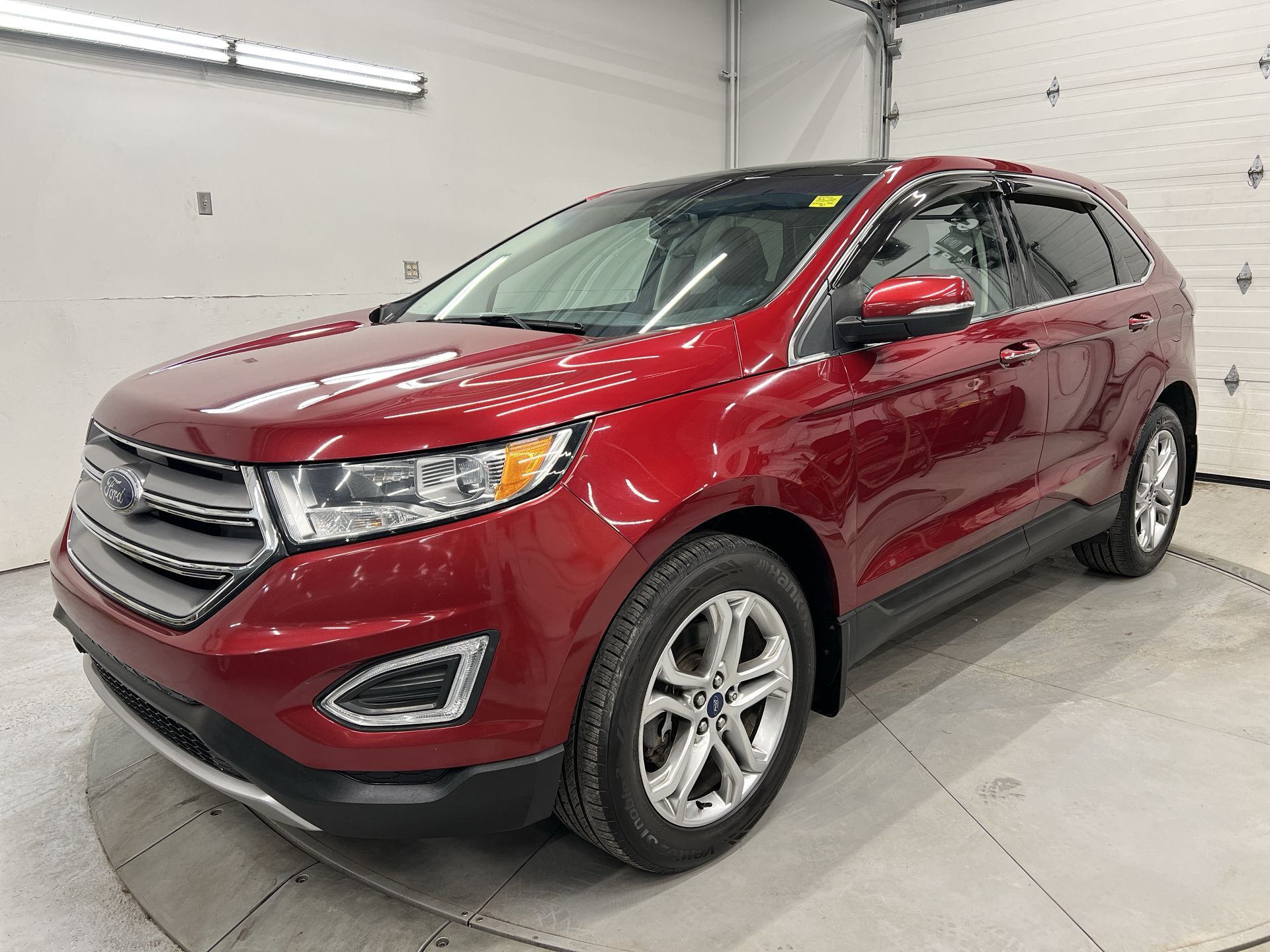2018 Ford Edge TITANIUM AWD | PANO ROOF | COOLED LEATHER | NAV