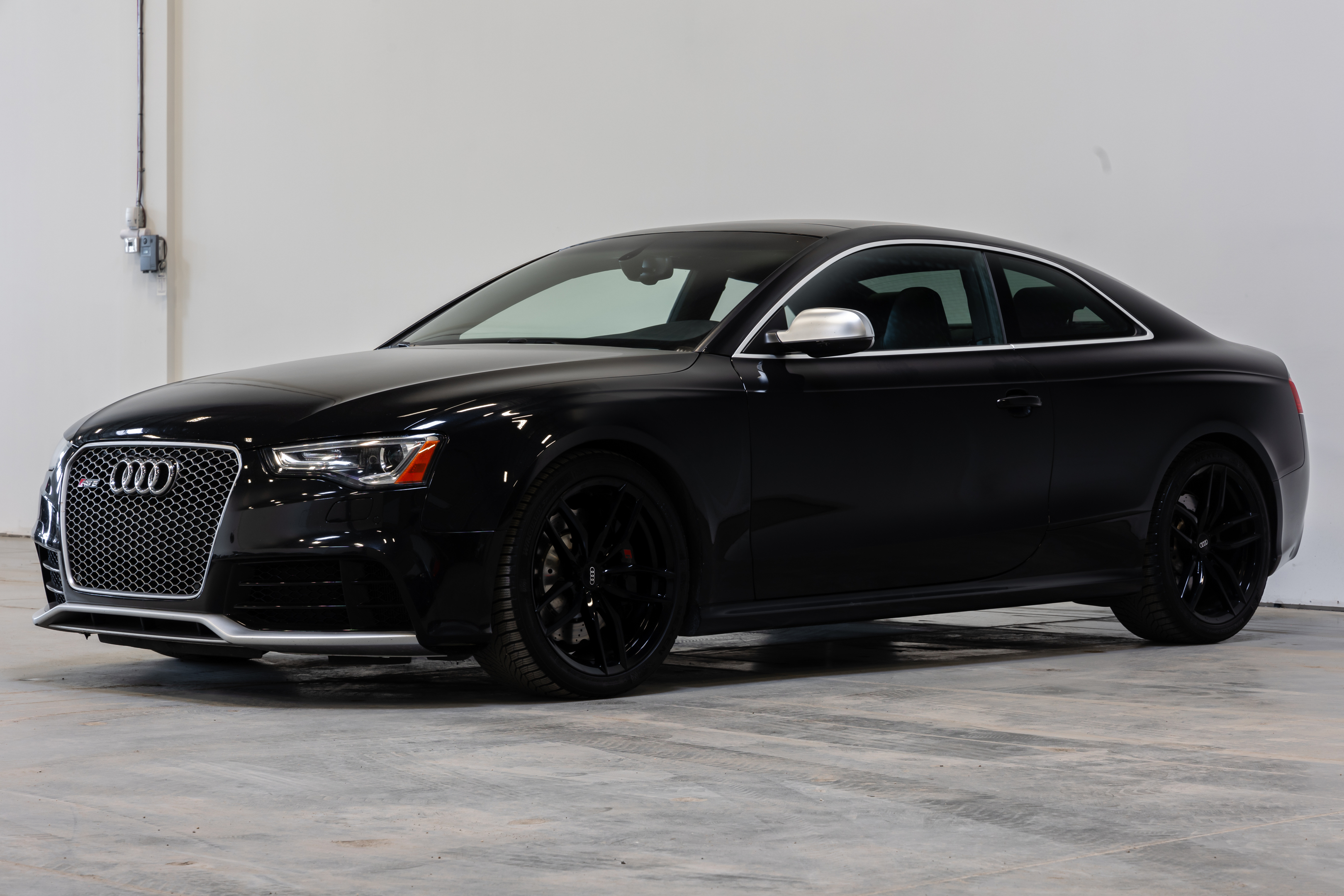 2013 Audi RS 5 TWO SETS OF WHEELS AND TIRES GOOD SERVICE HISTORY 