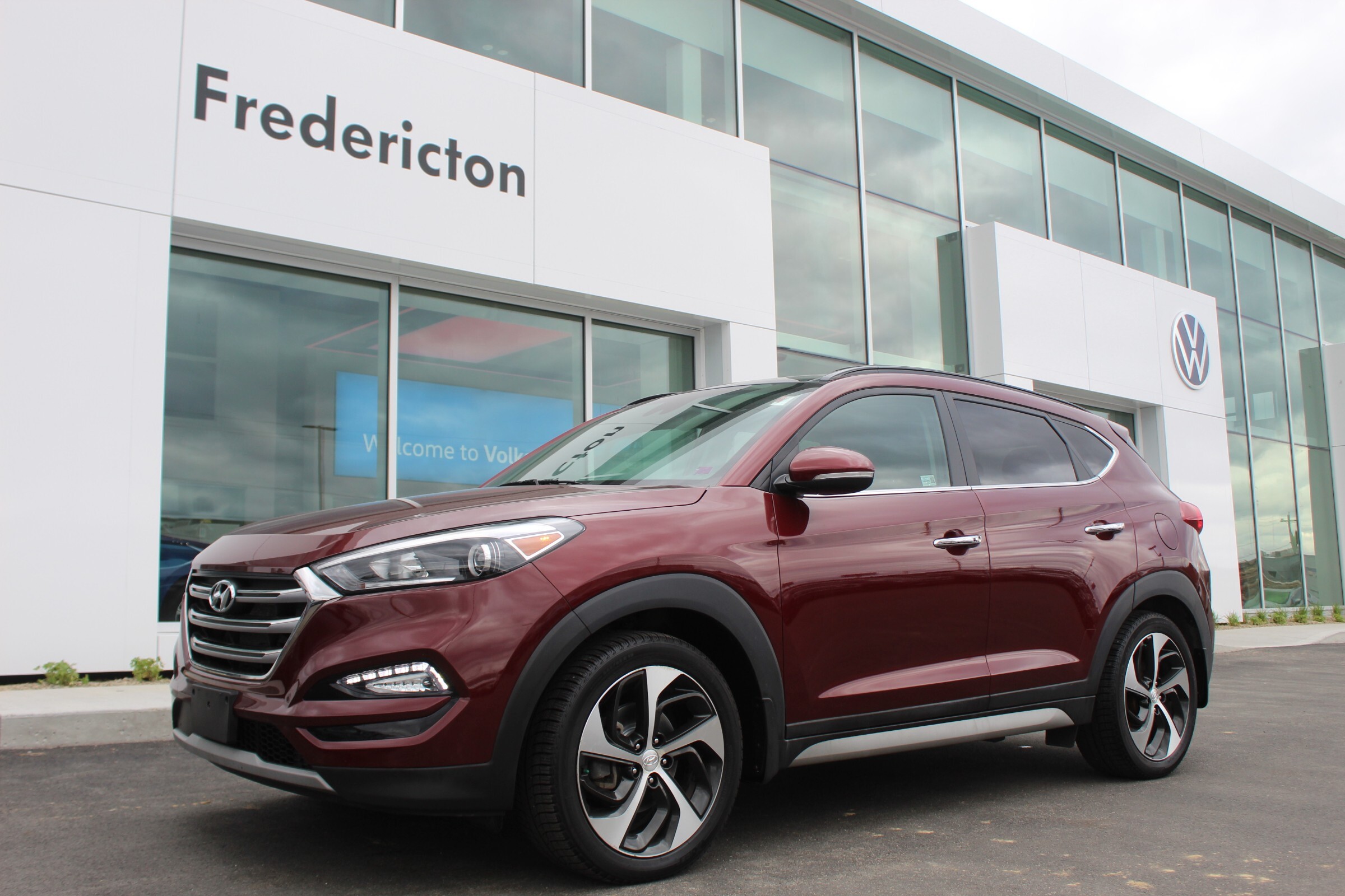 2017 Hyundai Tucson 1.6T AWD | Winter Tires Included