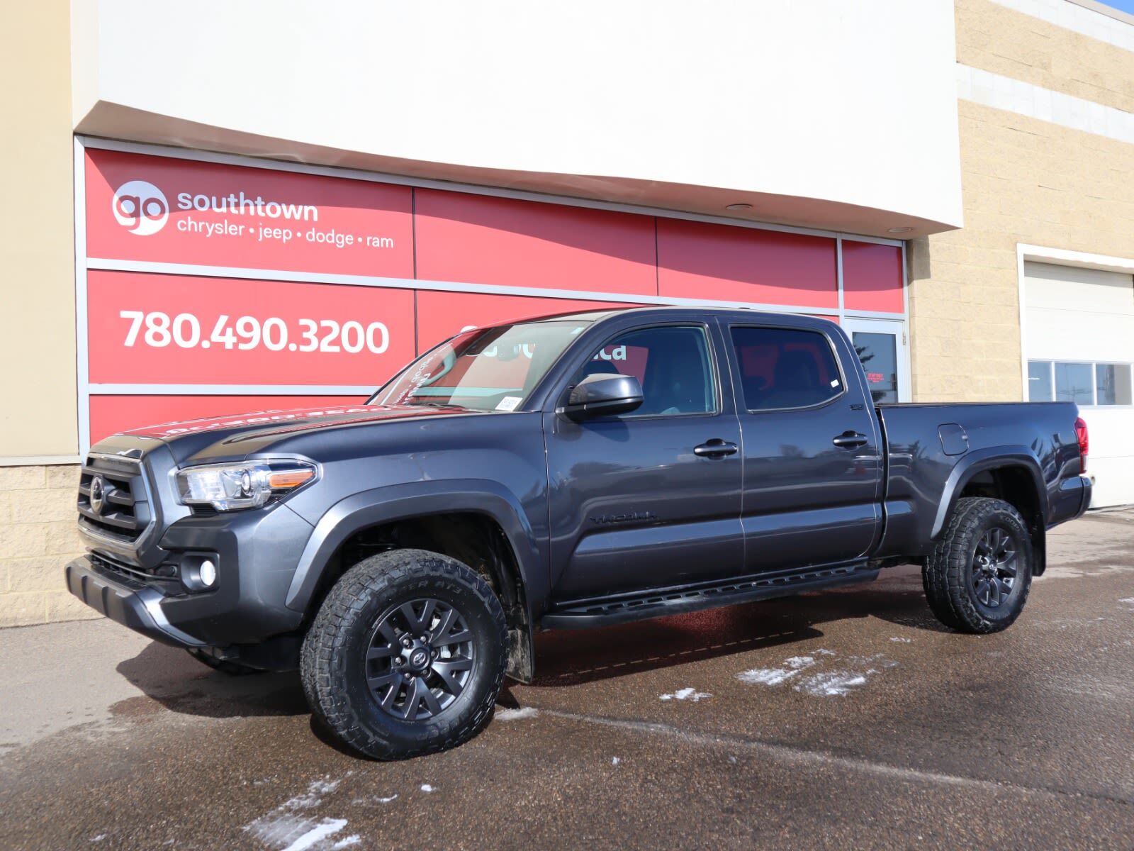 2023 Toyota Tacoma TACOMA IN GREY EQUIPPED WITH A 3.5L V6 , 4X4 , 6SP