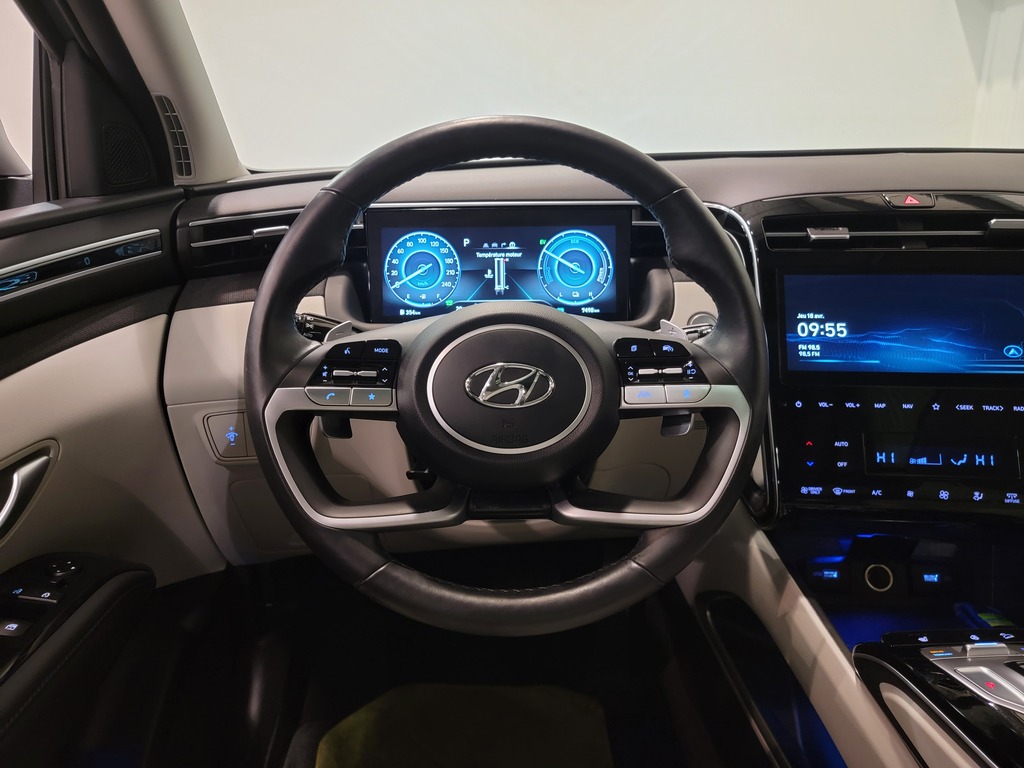 Hyundai Tucson Plug-In Hybrid 2023 Climatisation, Système de navigation, Mirroirs électriques, Sièges électriques, Vitres électriques, Sièges chauffants, Intérieur cuir, Verrouillage électrique, Bluetooth, Toit ouvrant à vision panoramique, Prise auxiliaire 12 volts, caméra-rétroviseur, Volant chauffant, Commandes de la radio au volant