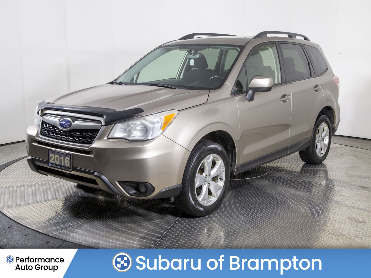2016 Subaru Forester Touring - Sunroof! Touch Screen!