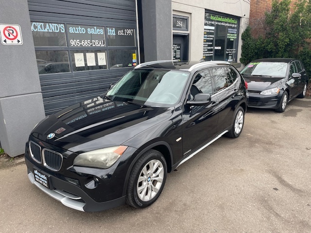 2012 BMW X1 AWD 28i, PANO ROOF, NEW TIRES, ACCIDENT FREE!!