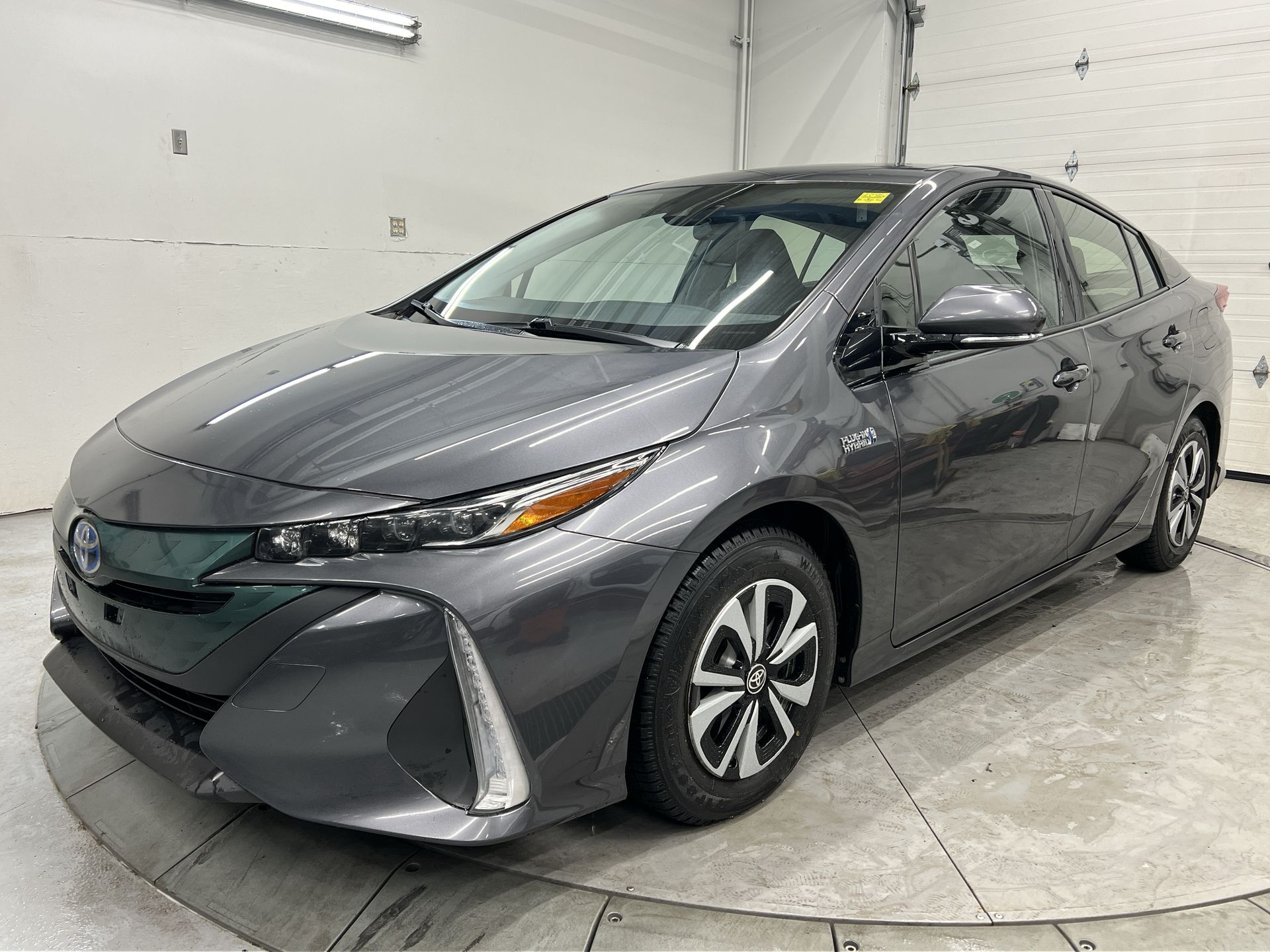 2019 Toyota Prius Prime NAV | HTD SEATS/STEERING | REMOTE START | REAR CAM