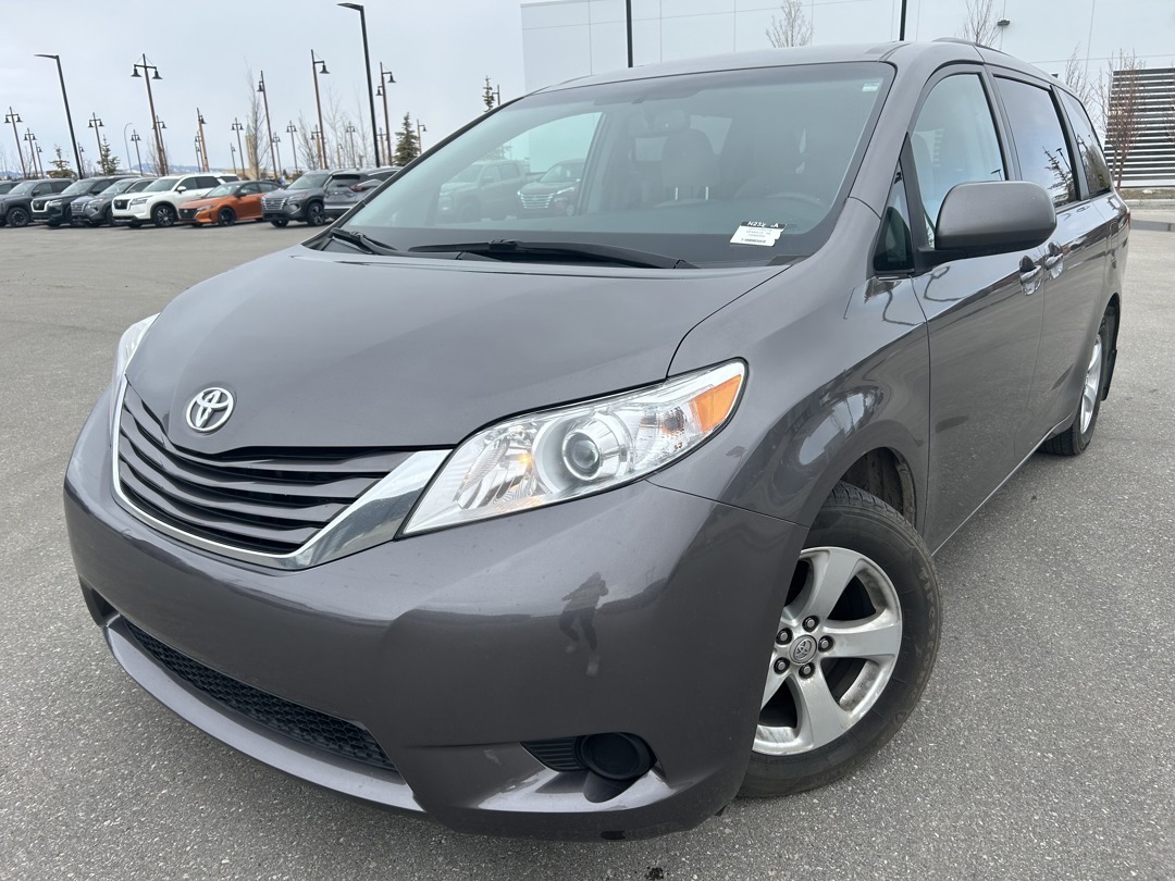 2017 Toyota Sienna 5dr LE 8-Pass FWD