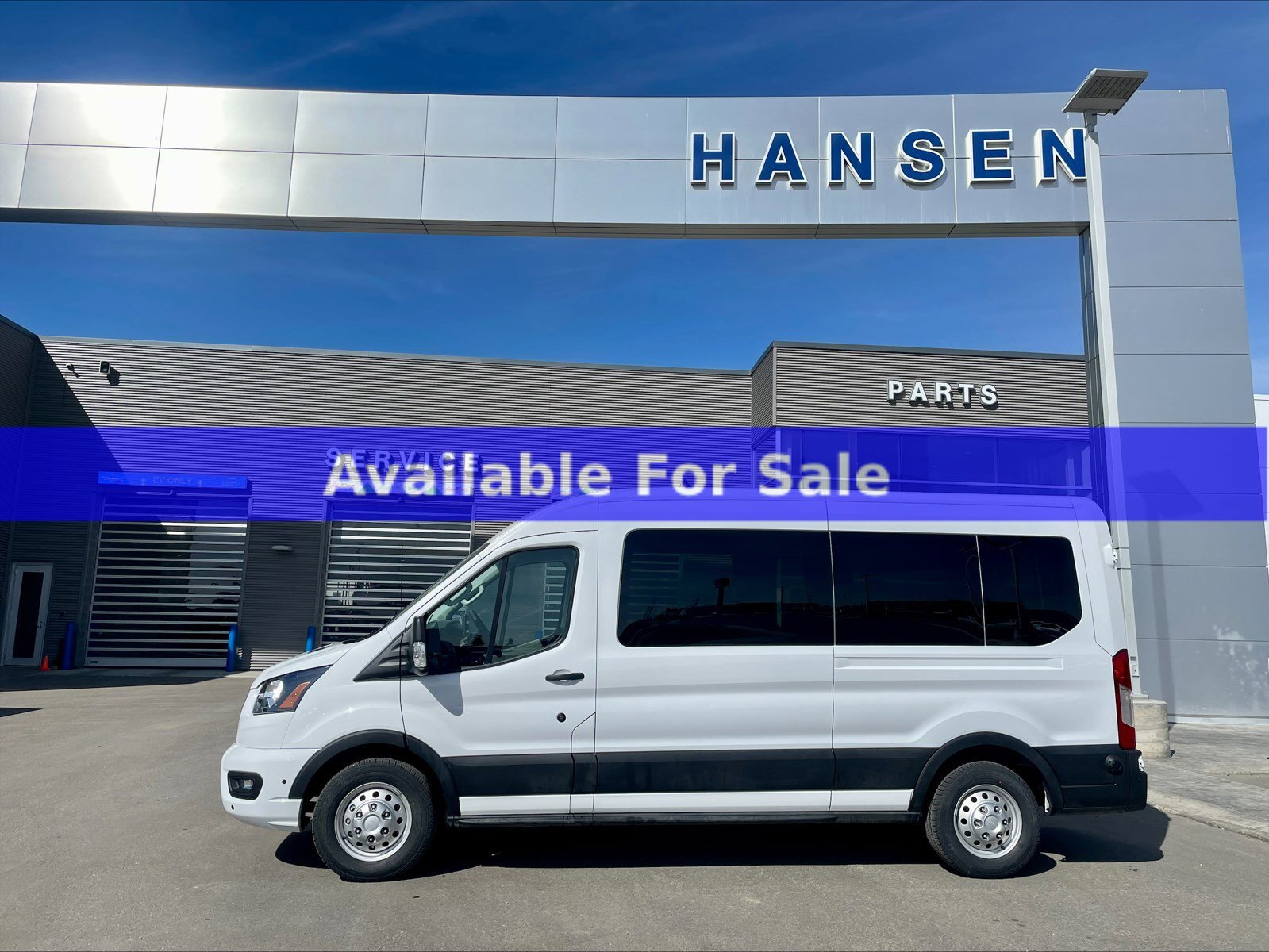 2024 Ford Transit Passenger Wagon T-350 148  Med Roof XL AWD