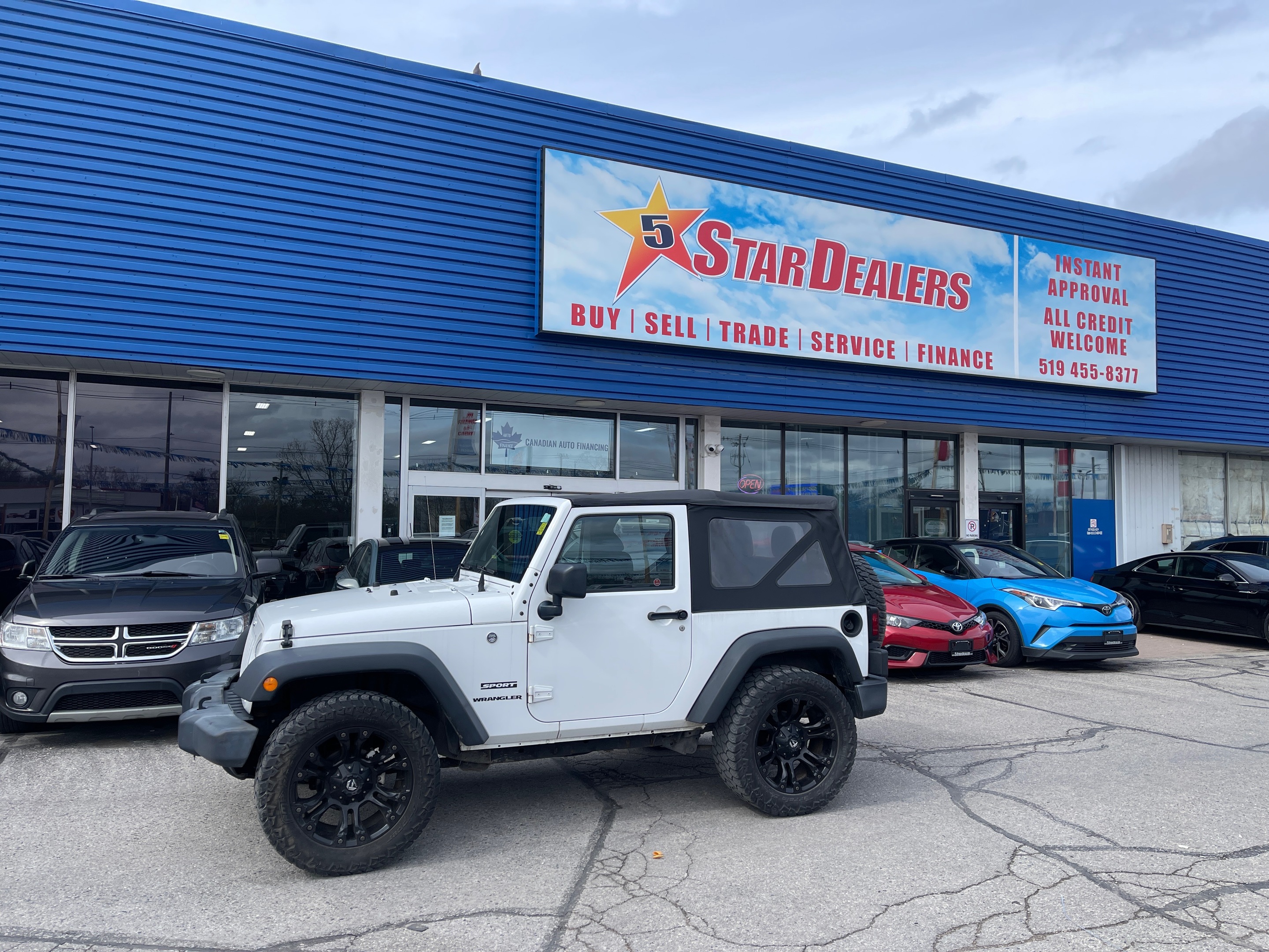 2017 Jeep Wrangler EXCELLENT CONDITION LOADED! WE FINANCE ALL CREDIT