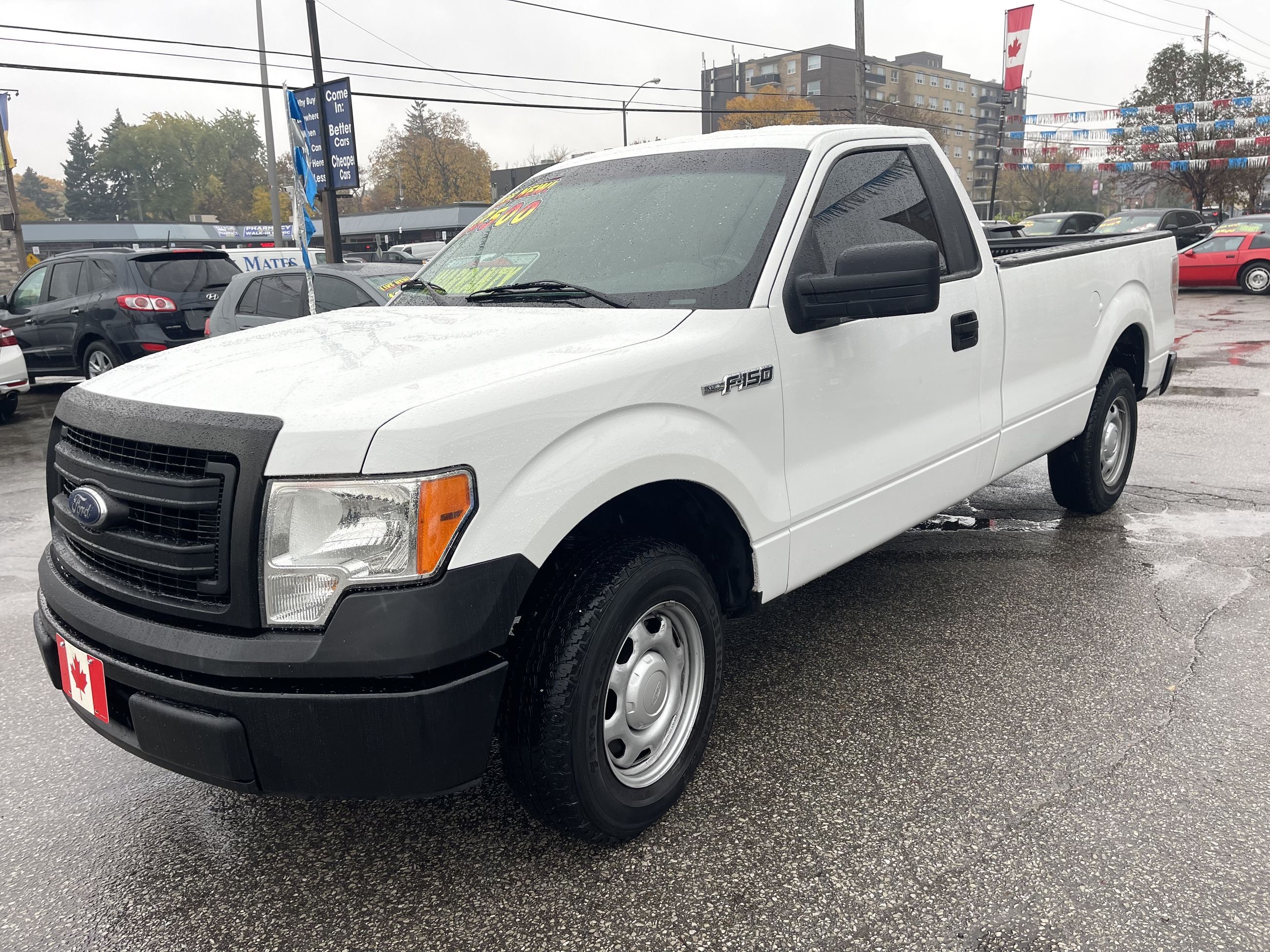 2013 Ford F-150 145 XL 8 FOOT BOX AIR COND....EXTREMELY CLEAN 