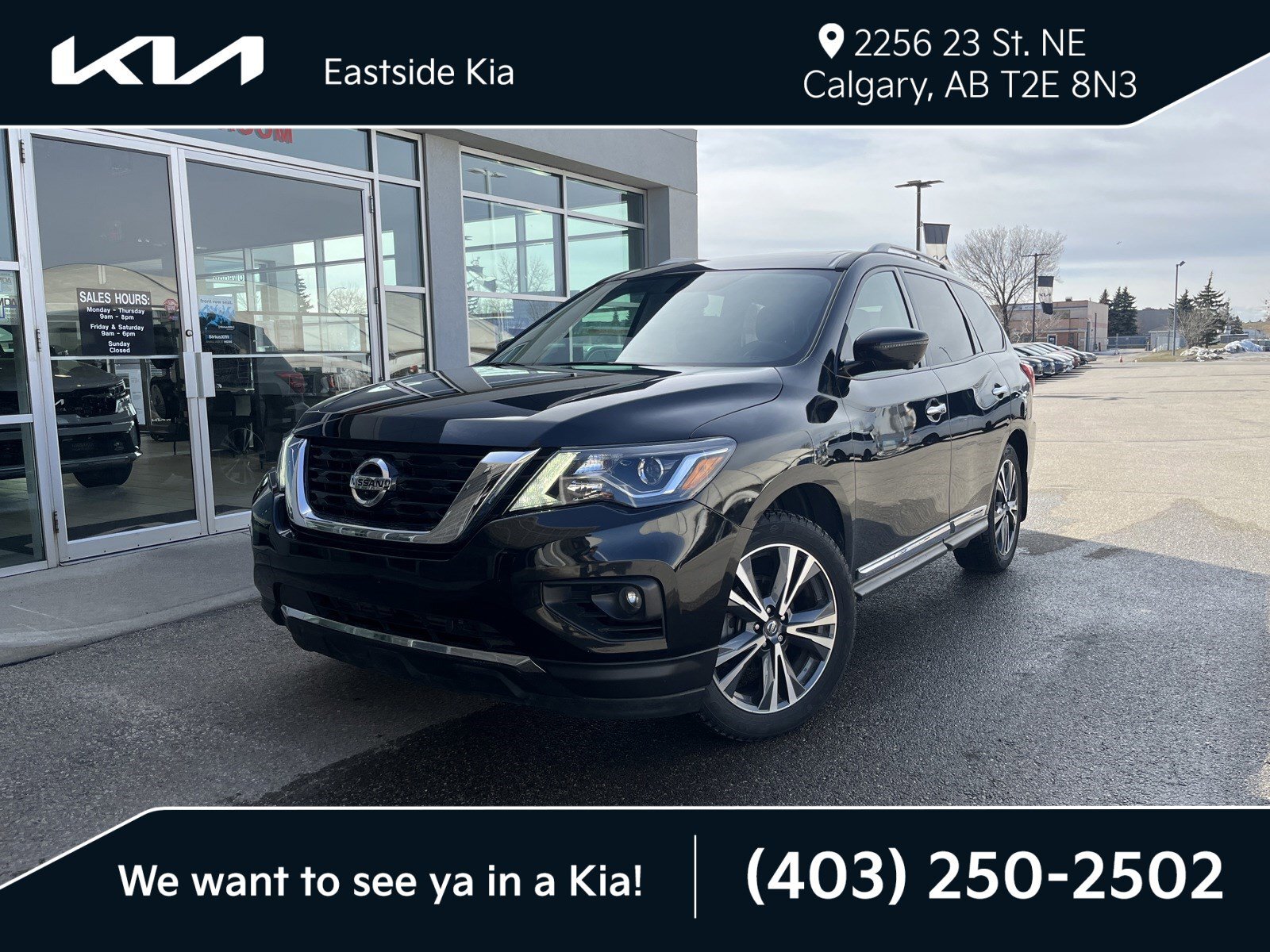 2020 Nissan Pathfinder Platinum 4x4 | Leather | Hitch | DVD Player