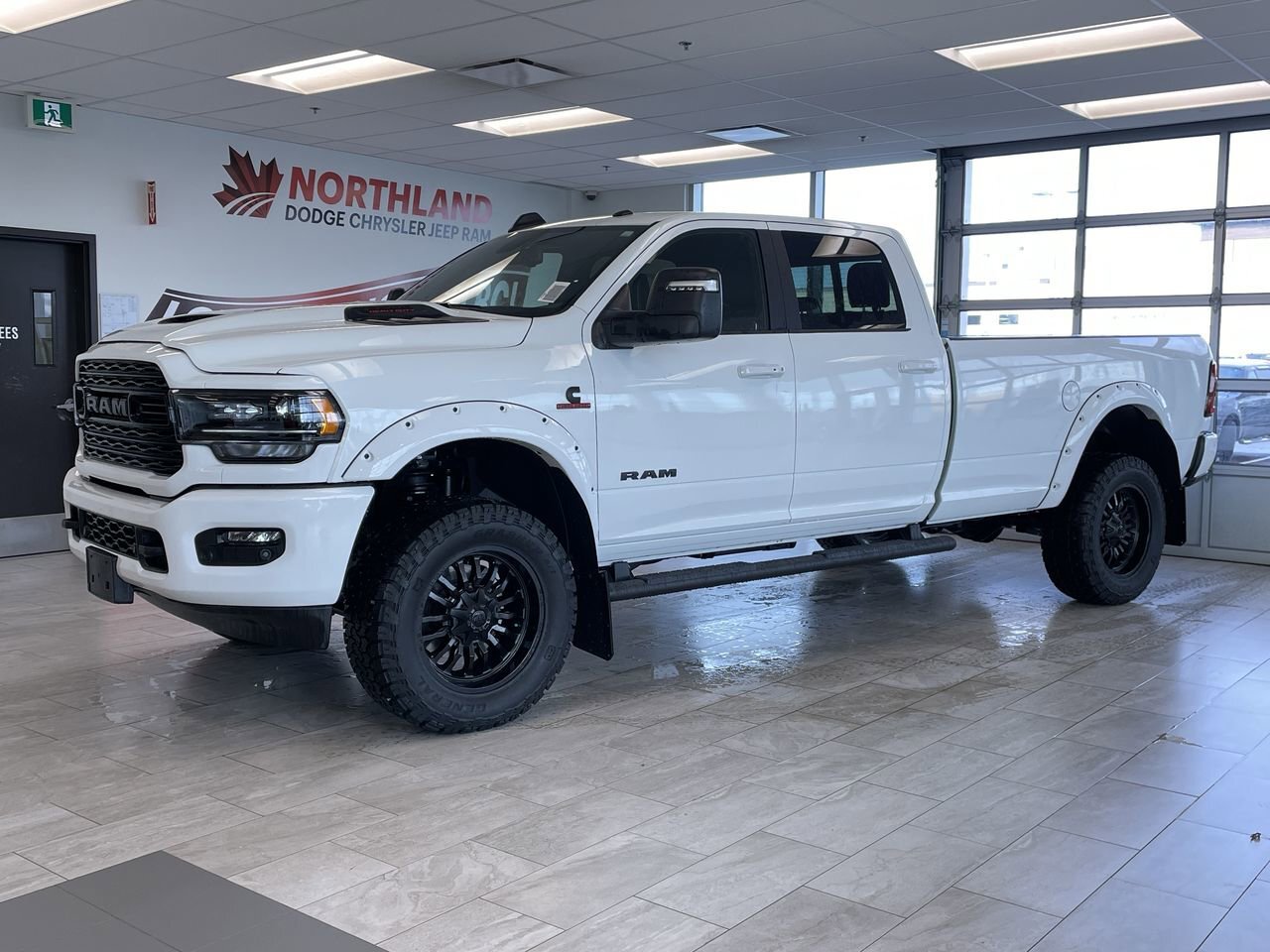 2024 Ram 3500 Limited | 4X4 | Diesel | Long Box | Leather | Tow 
