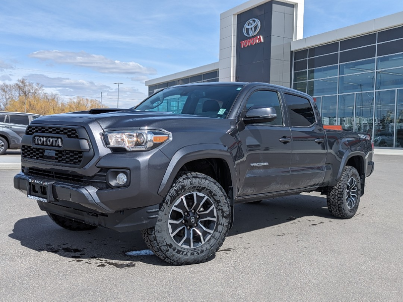 2023 Toyota Tacoma TRD Sport Package  LOW MILEAGE - NAVIGATION - HEAT