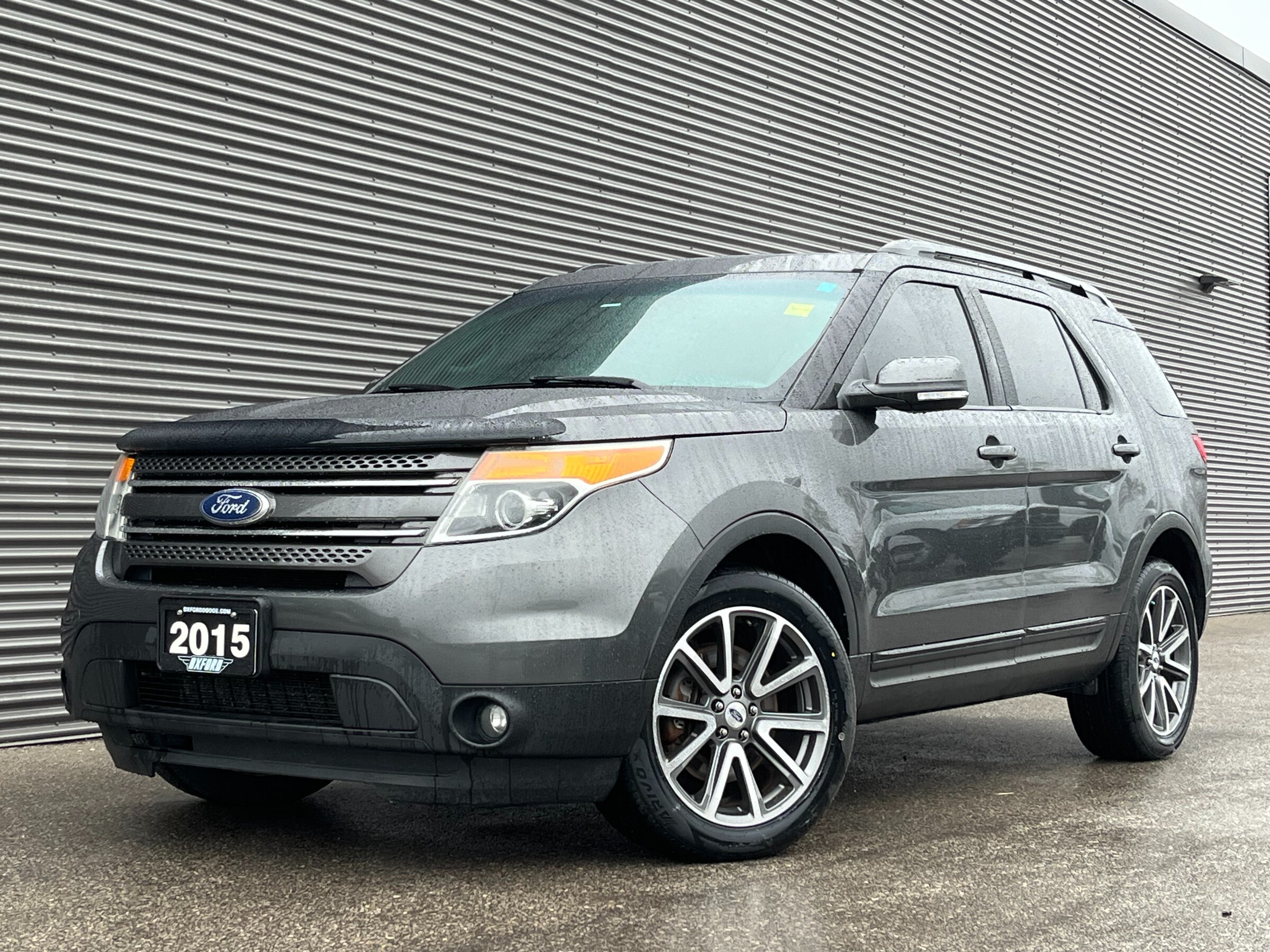 2015 Ford Explorer XLT Clean Carfax, Heated Seats, Two Sets of Tires 