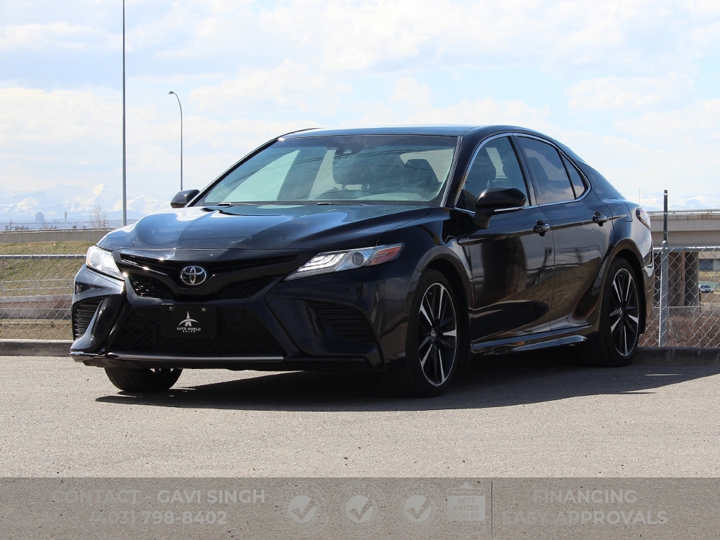 2018 Toyota Camry XSE | LOADED  | PAN ROOF 