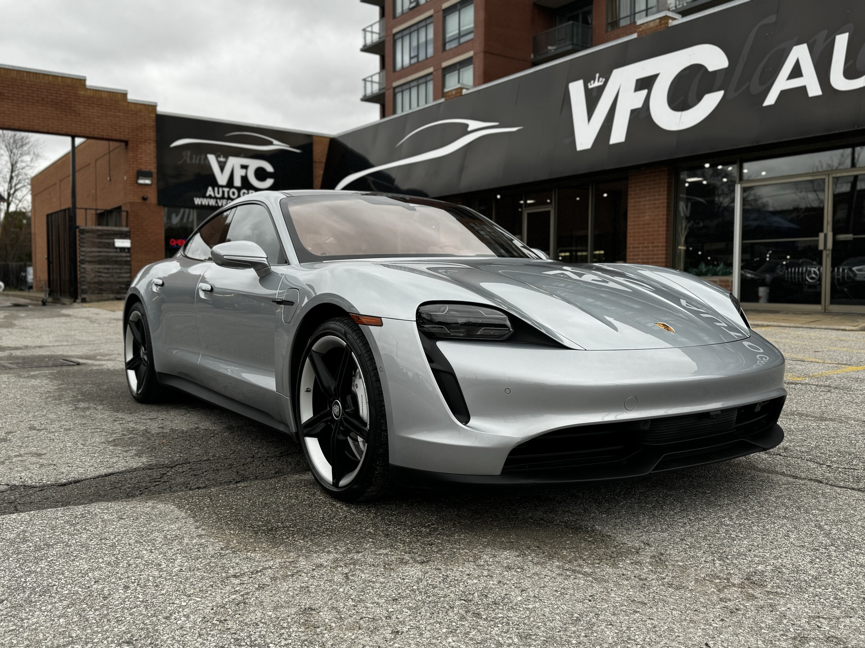 2021 Porsche Taycan 4S! PERFORMANCE BATTERY, HIGHLY OPTIONED!