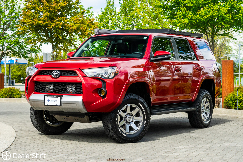 2016 Toyota 4Runner 4WD 4dr V6 Trail Edition, Lifted, Low KM