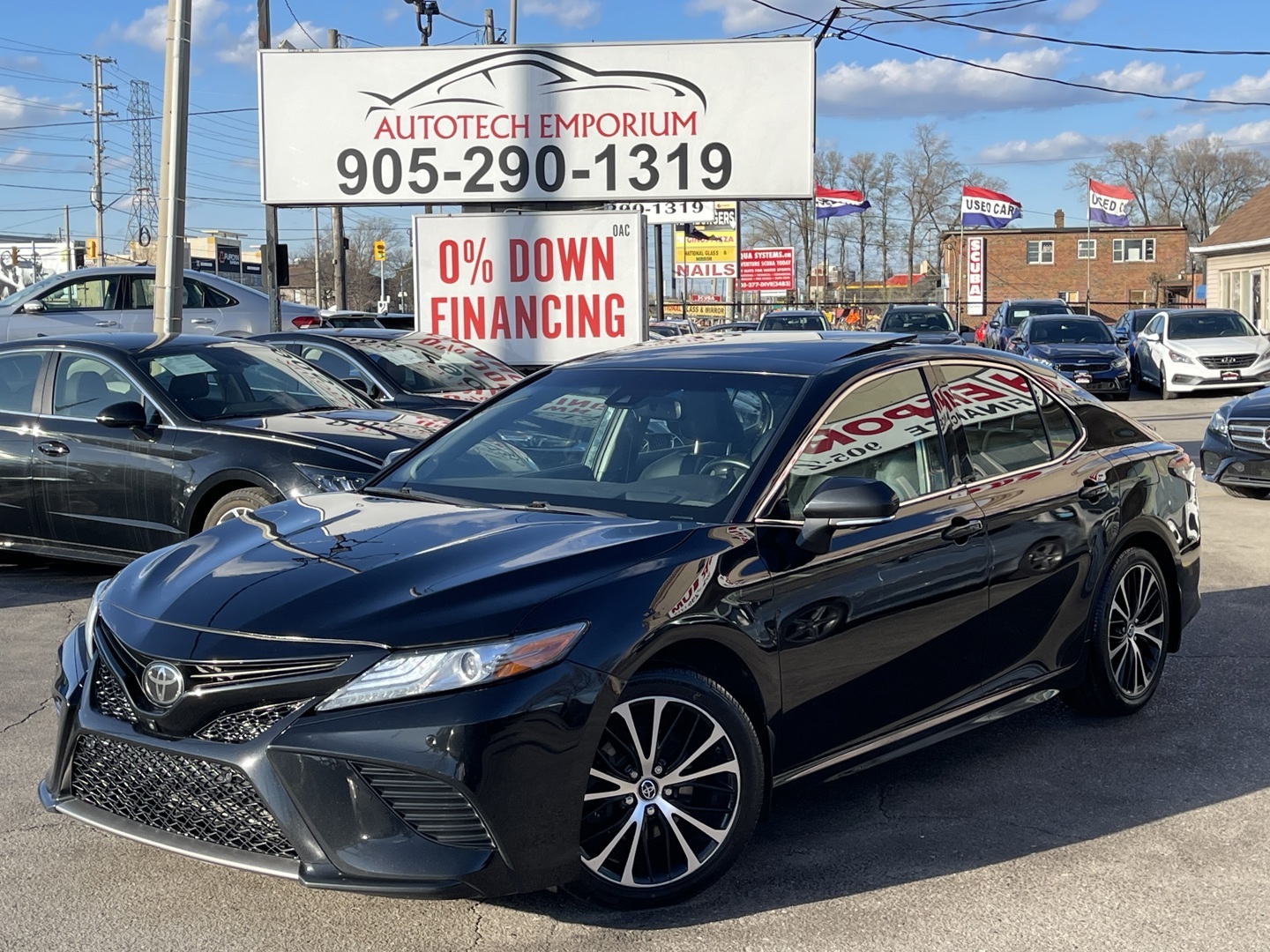 2018 Toyota Camry XSE / FULLY LOADED / PANO ROOF / LEATHER / PUSH ST