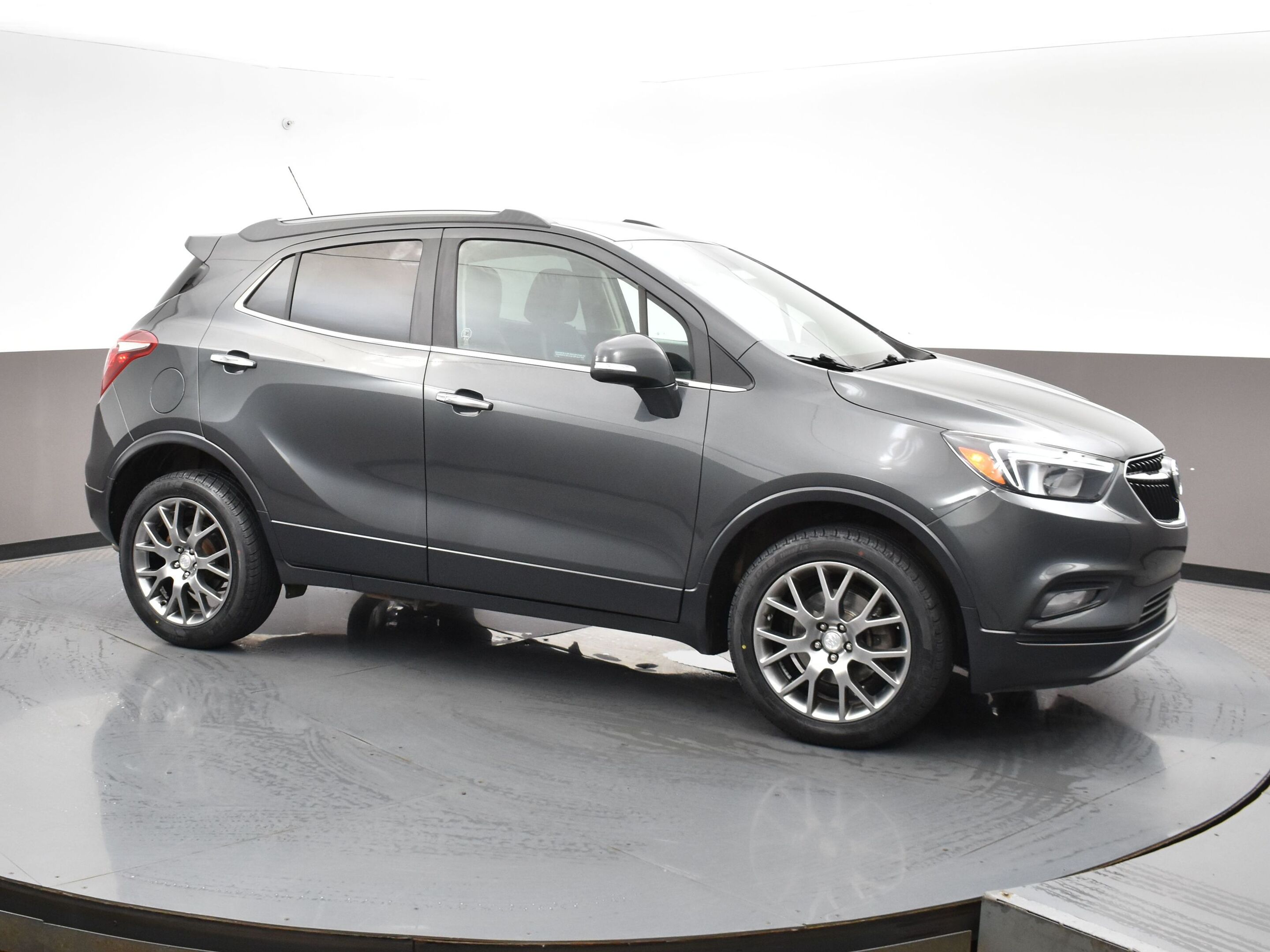 2017 Buick Encore Sport Touring AWD w/ Only 77K AWD, Apple Carplay/A