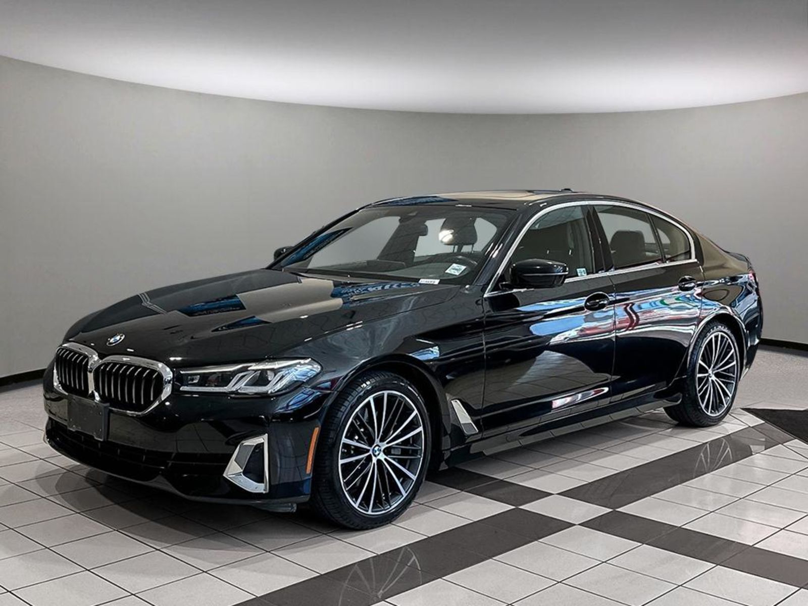 2021 BMW 5 Series 530i xDrive - NO ACCIDENTS / LOCAL / NO FEES