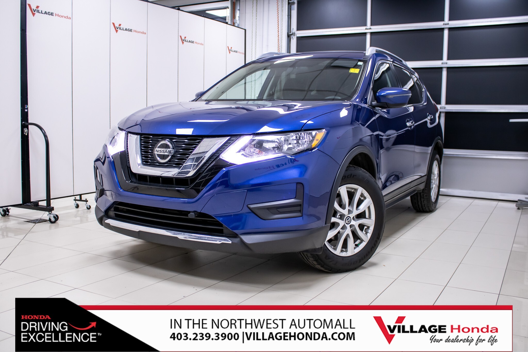 2019 Nissan Rogue S NO ACCIDENTS! AWD! HEATED STEERING! BLIND SPOT M