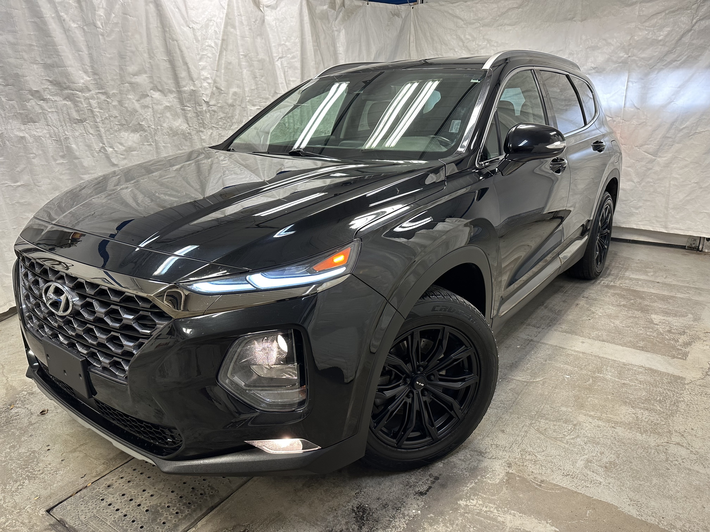 2019 Hyundai Santa Fe AWD w-Dark Chrome Accent (Huntingdon)