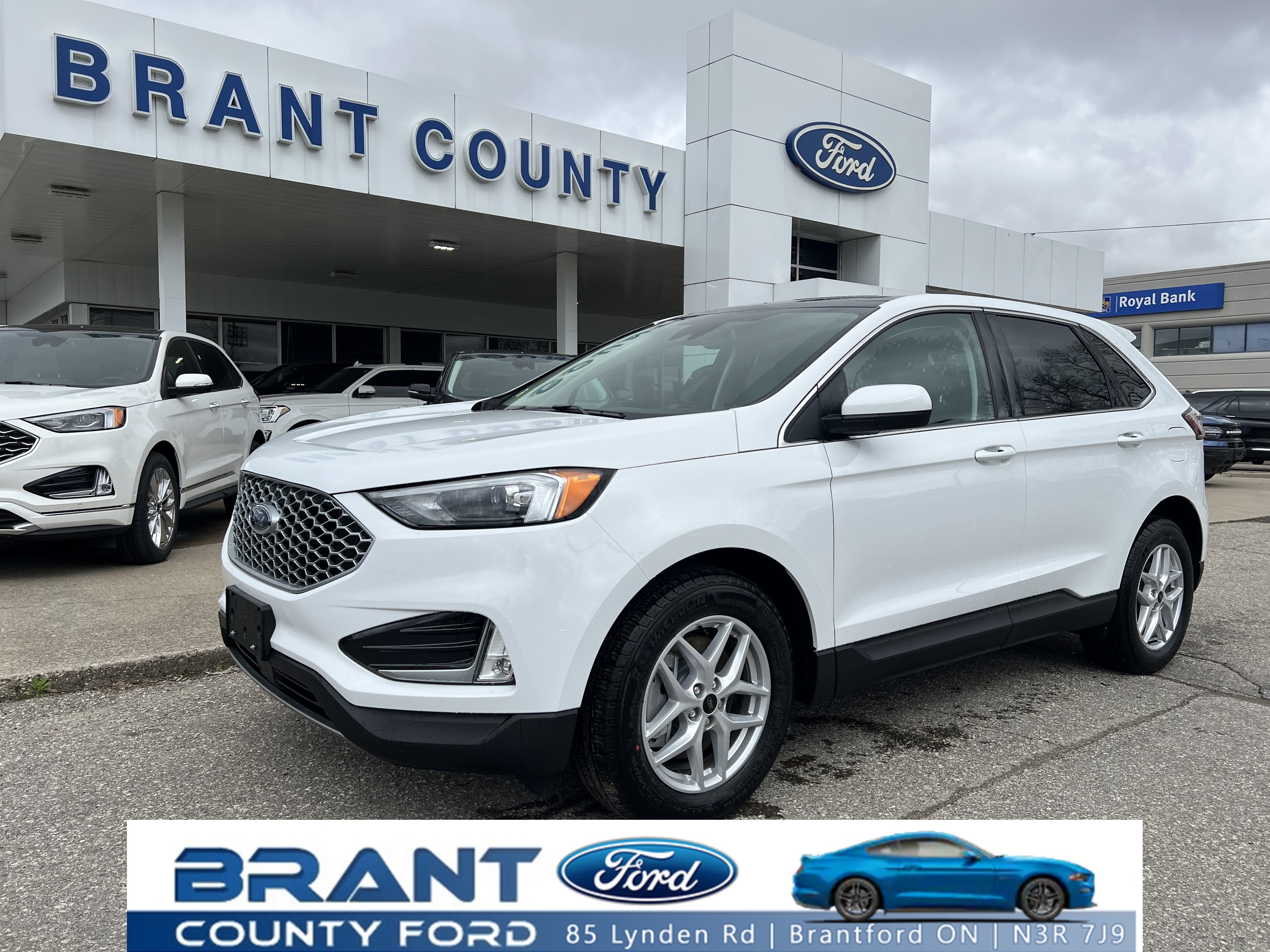 2024 Ford Edge SEL AWD Cold weather package 