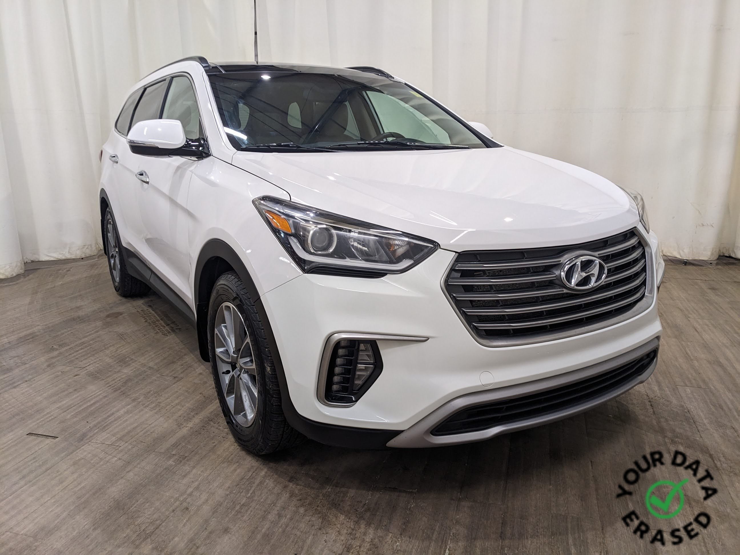 2017 Hyundai Santa Fe XL Luxury AWD | Leather | Bluetooth | Navigation