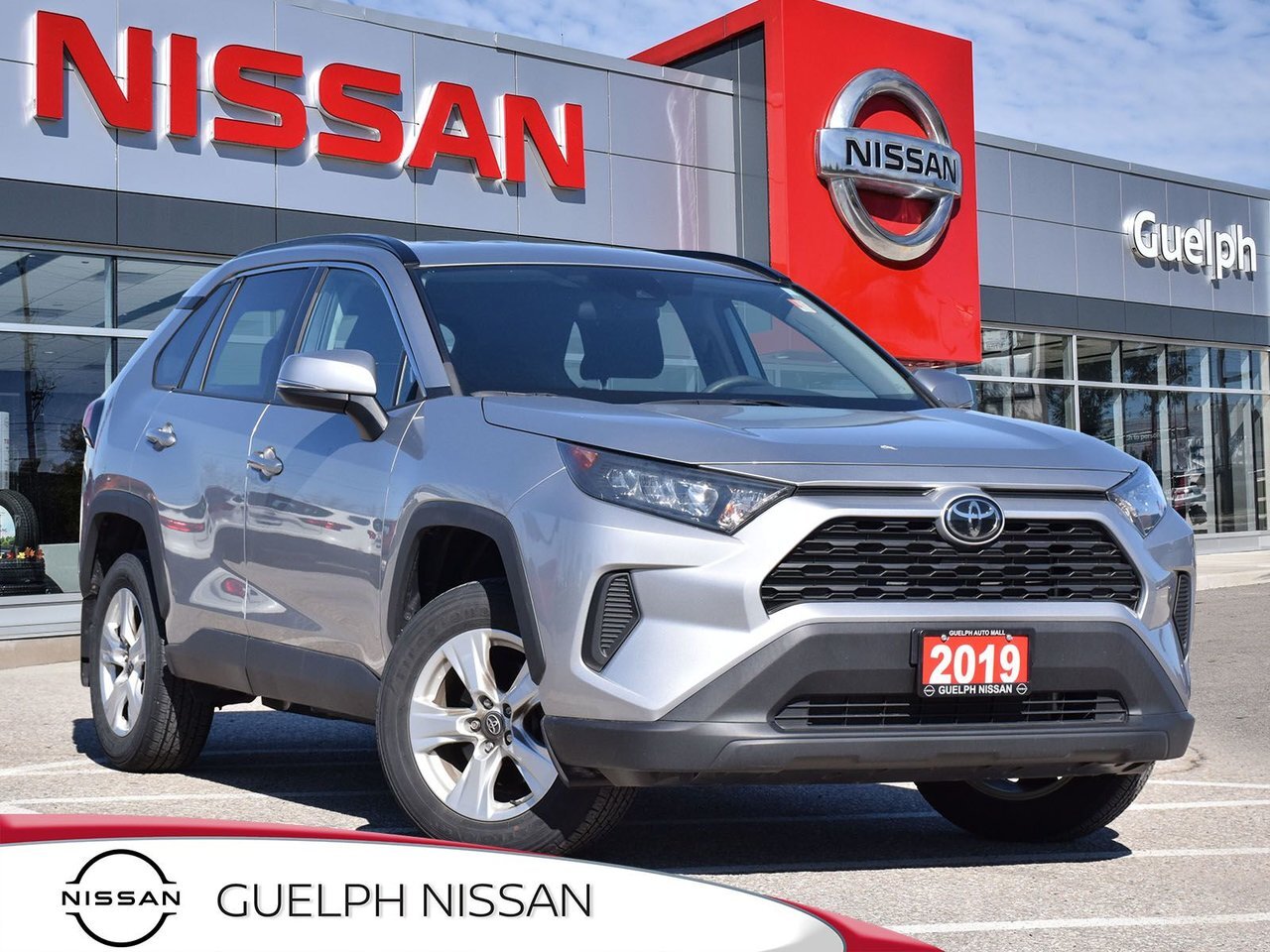 2019 Toyota RAV4 LE | CLEAN CARFAX | ONE OWNER | LOW KM