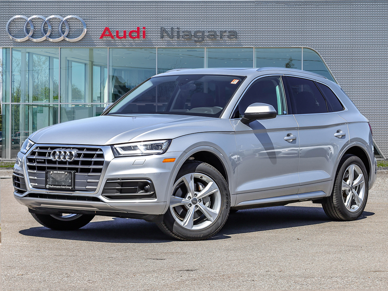 2020 Audi Q5 LOW KMS! LOCAL TRADE! ONE OWNER! 