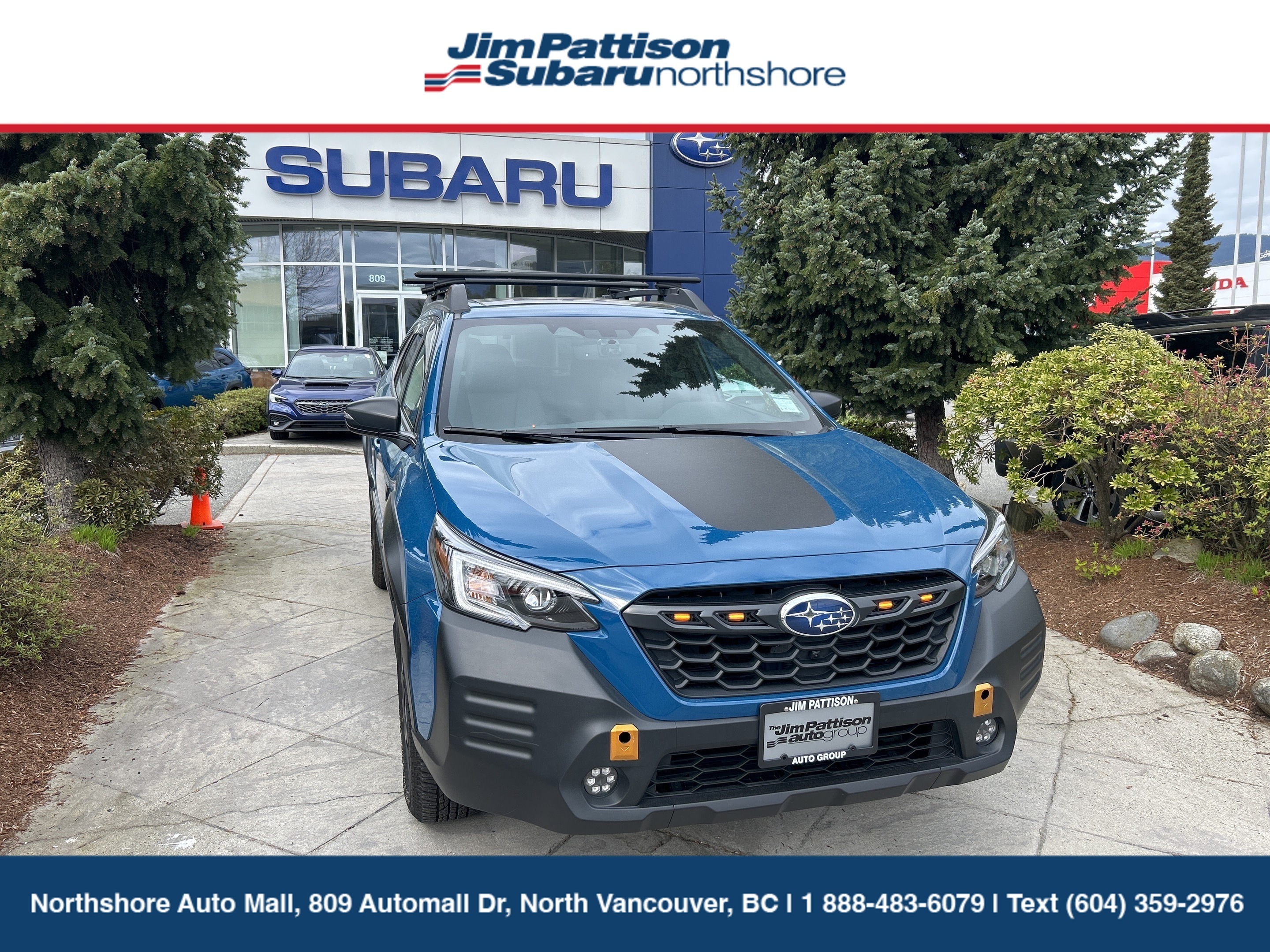 2023 Subaru Outback Wilderness CVT - 2 Hitch and Thule crossbars incl