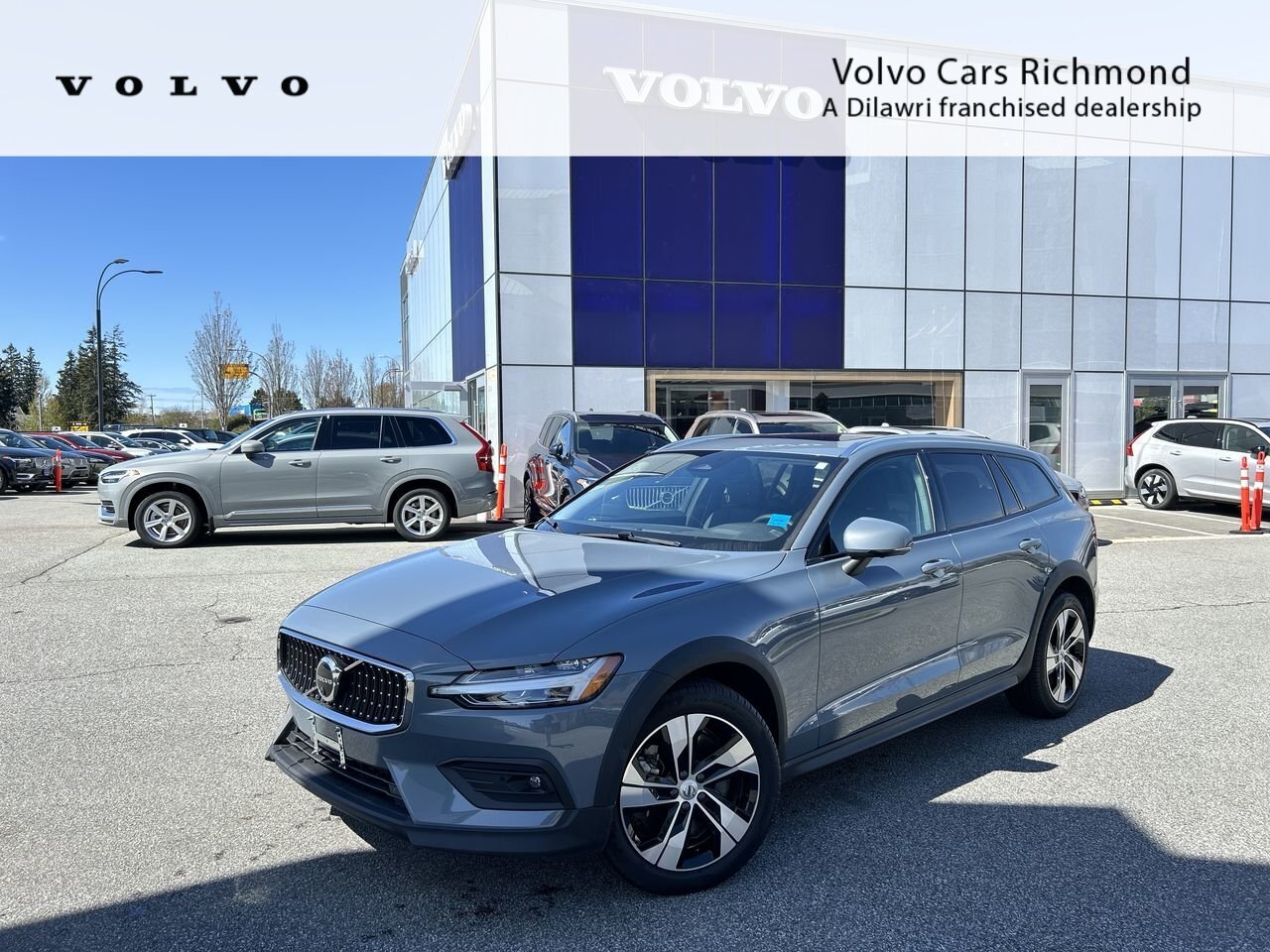 2023 Volvo V60 Cross Country Plus | Dilawri Pre-Owned Event ON Now! | / 