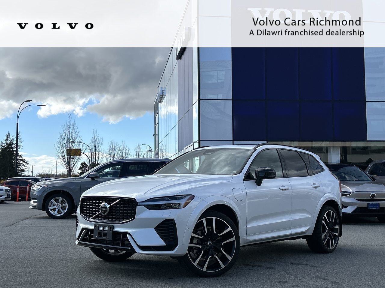 2024 Volvo XC60 Recharge Ultimate PHEV|ULT DARK EDITION|PROT PKG|LUGGAGE CO
