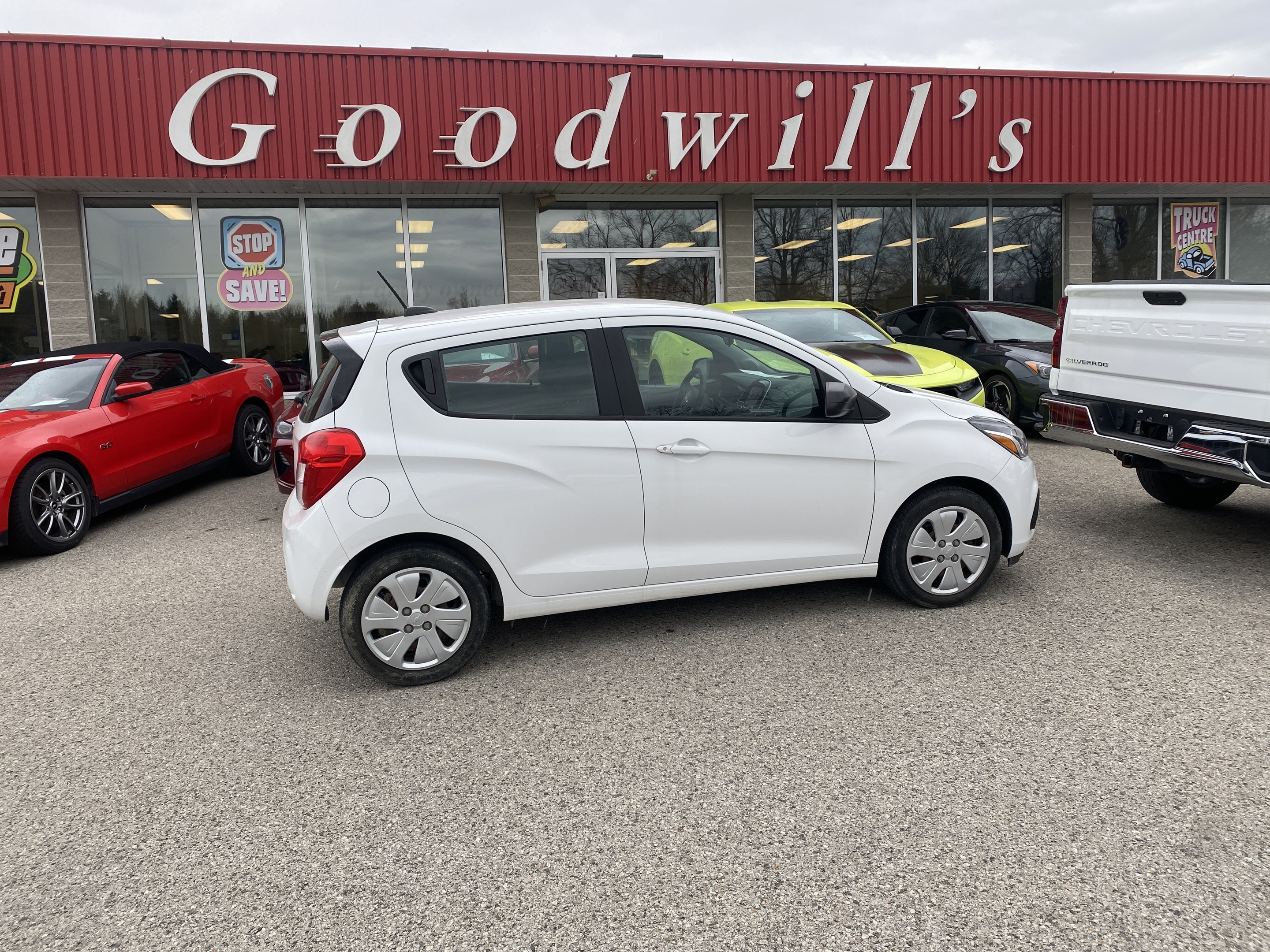 2017 Chevrolet Spark LS, EXTREMELY LOW KMS, BLUETOOTH, BACKUP CAMERA!