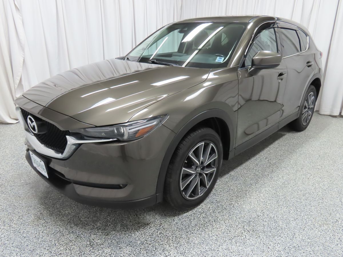2017 Mazda CX-5 AWD, LEATHER INTERIOR, HEATED SEATS AND STEERING, 