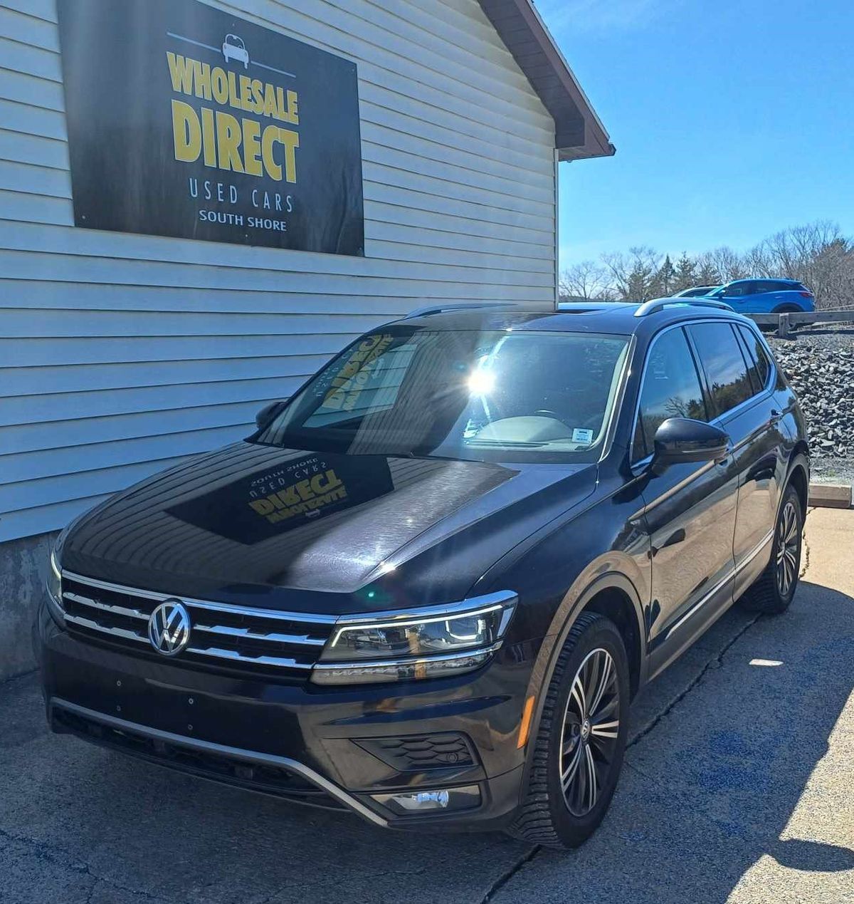 2019 Volkswagen Tiguan AWD with Pano Roof, Power Heated Leather, Navi, Ca