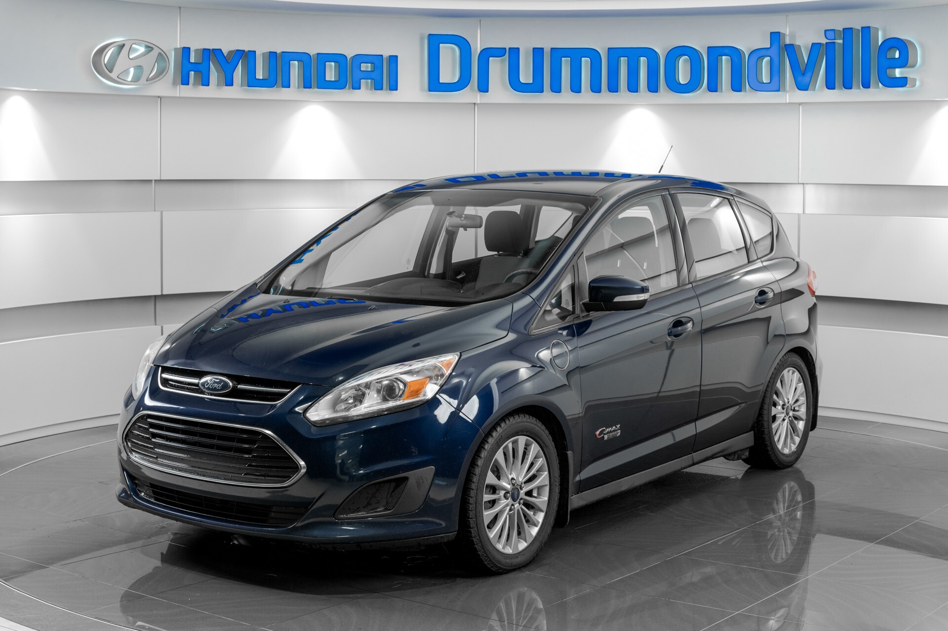 2017 Ford C-Max SE + NAVI + CAMERA + A/C + MAGS + CRUISE + WOW !!