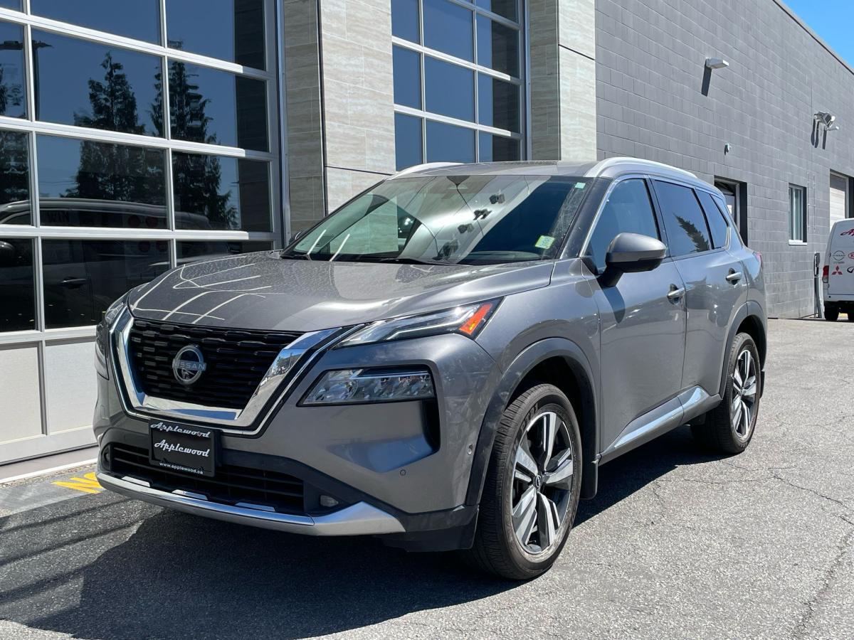2022 Nissan Rogue Platinum AWD - 2 Year FREE Oil Change, Local!